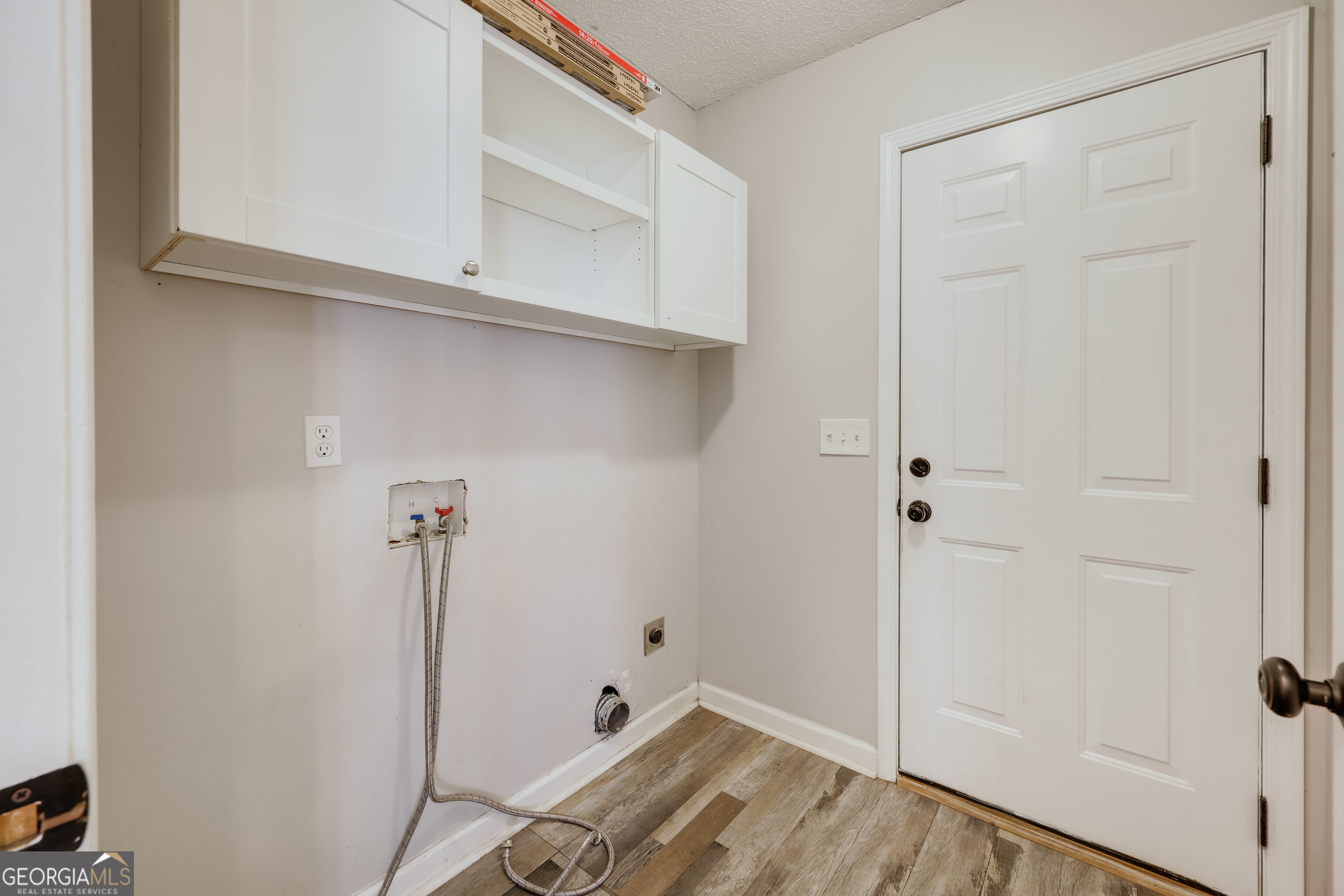 1021 Jessica Way Property Photo 22