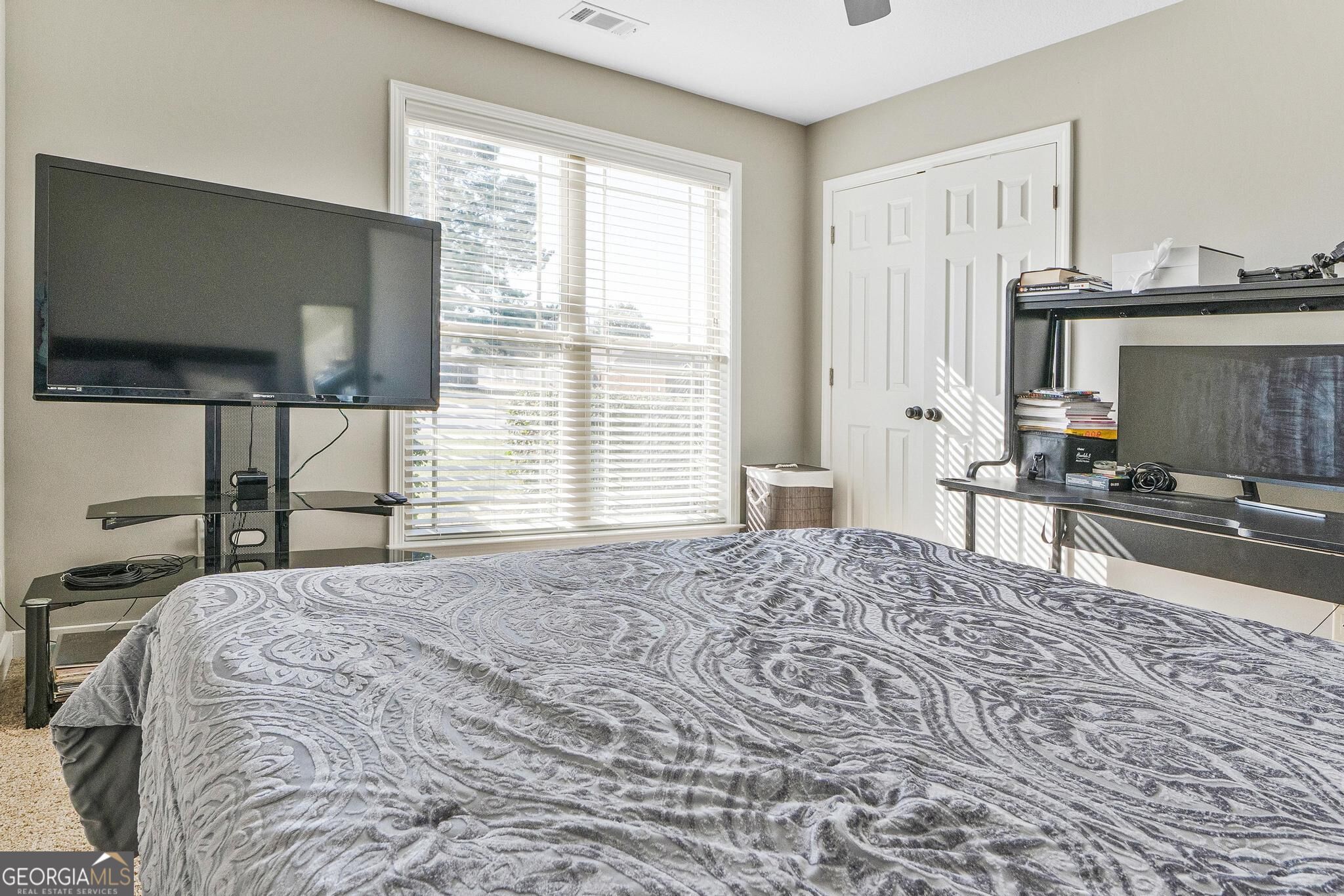 102 Hughes Drive Property Photo 16