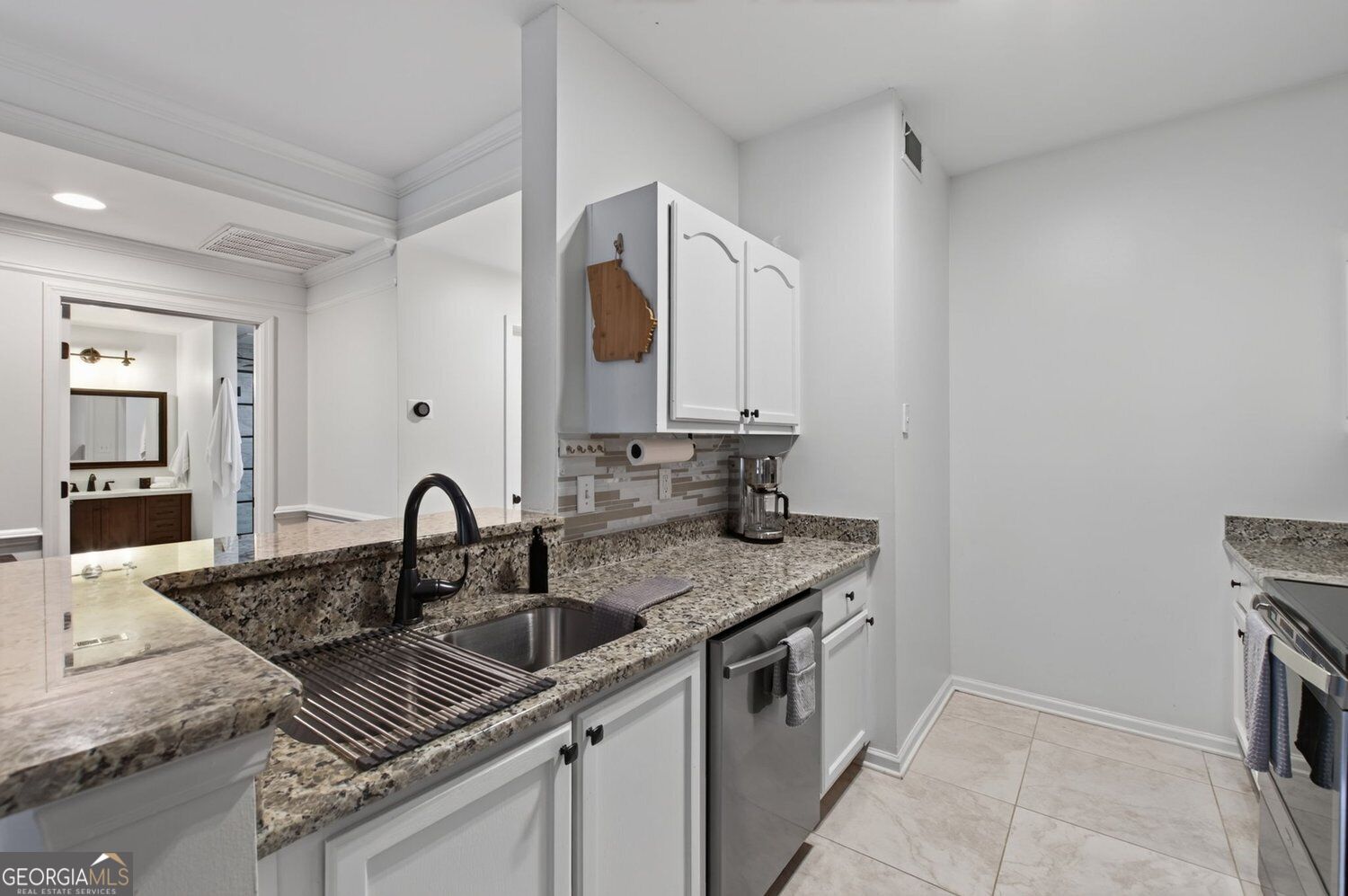 2700 Pine Tree Road Ne # 1306 Property Photo 11
