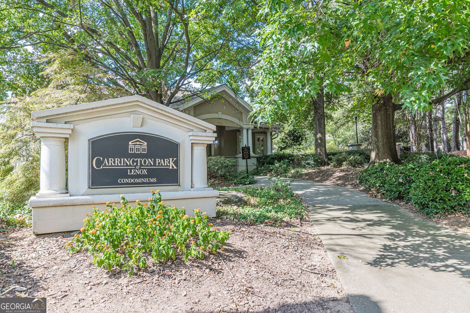 2700 Pine Tree Road Ne # 1306 Property Photo 33