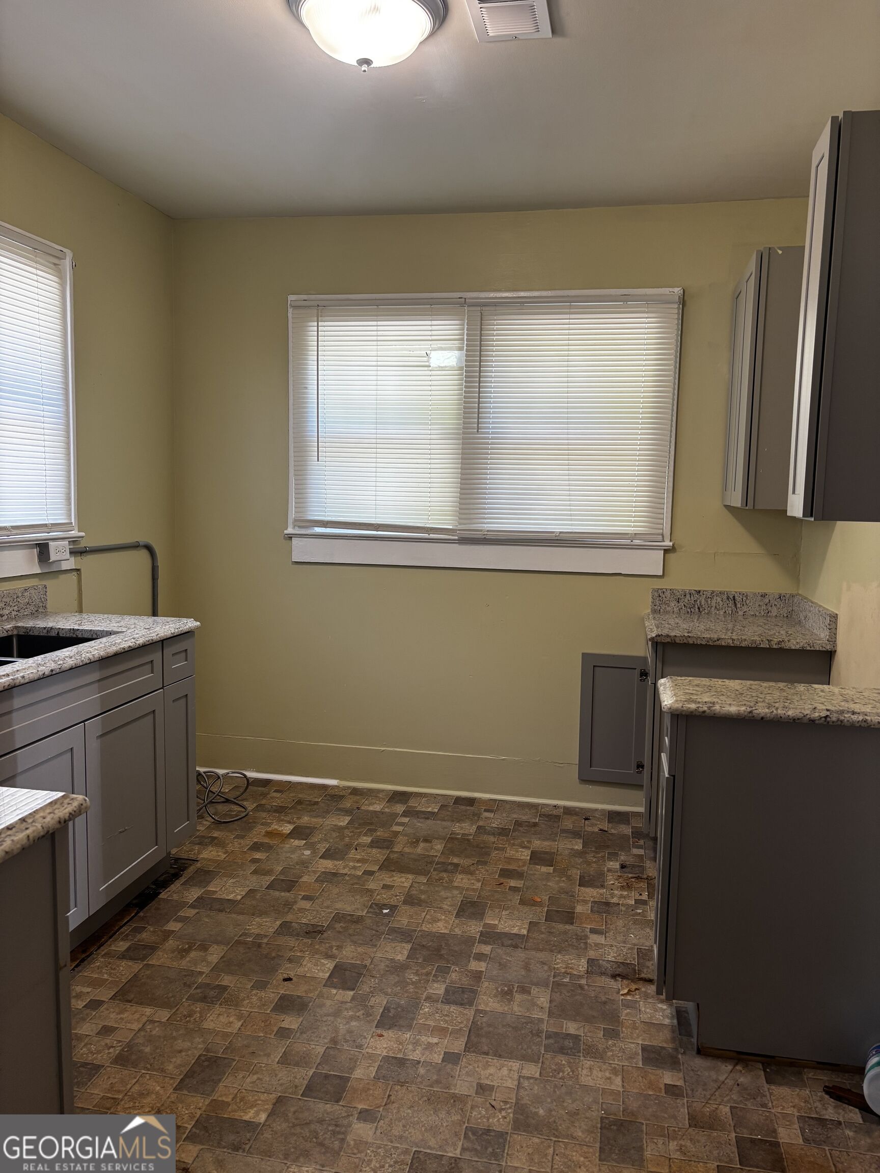 4377 Mikado Avenue Property Photo 18