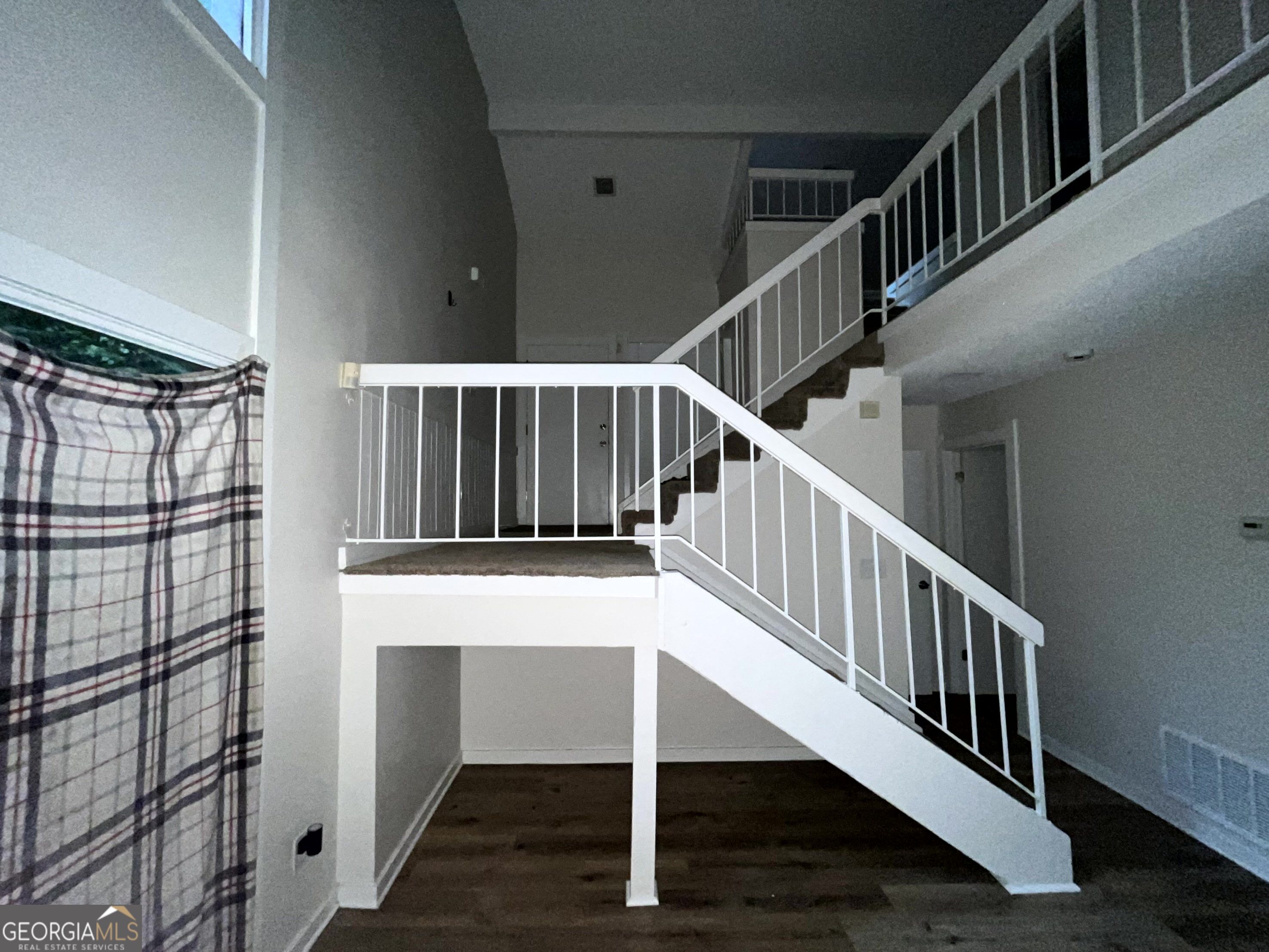 1086 Village Road Property Photo 6