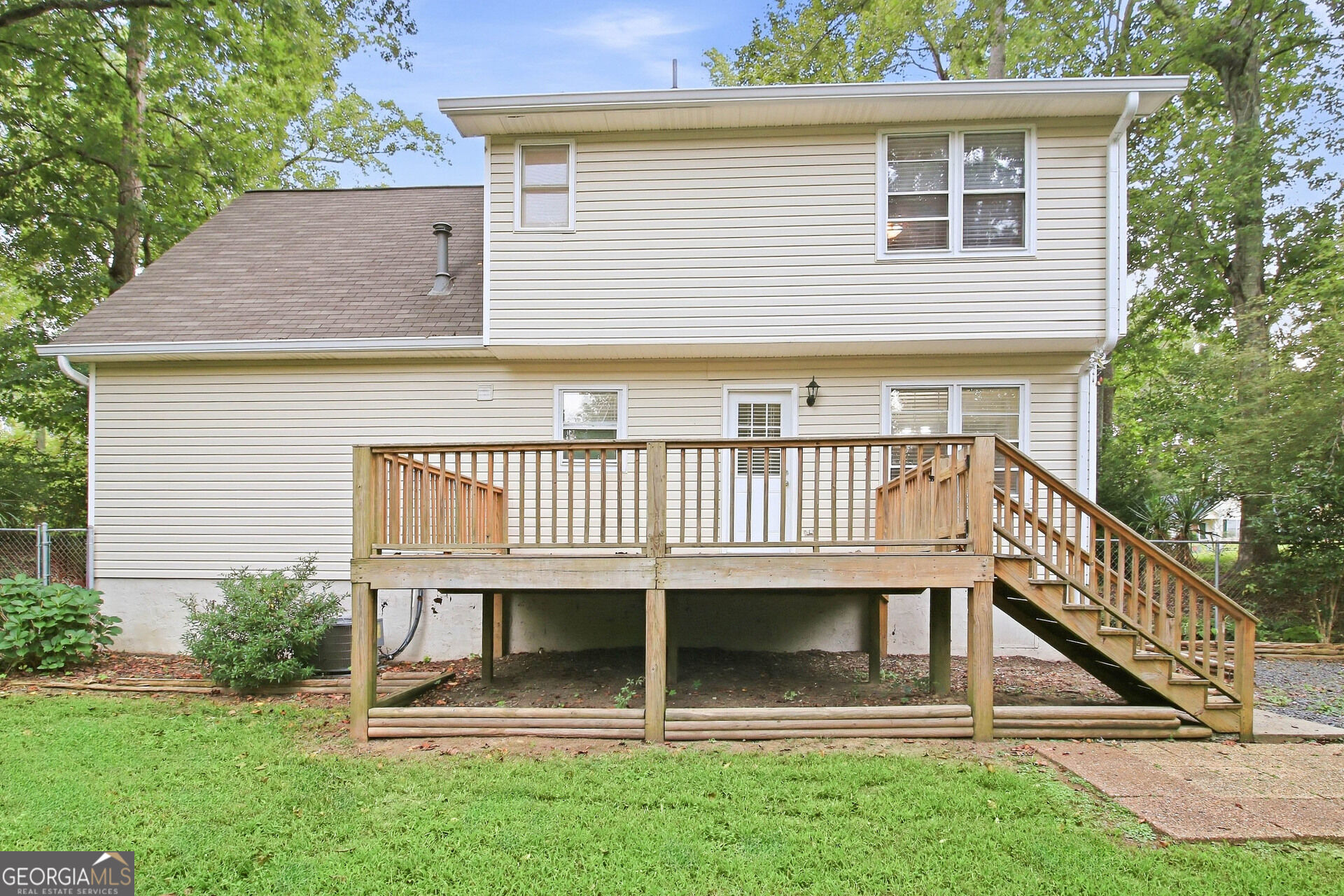 28 Pine Grove Circle Property Photo 20