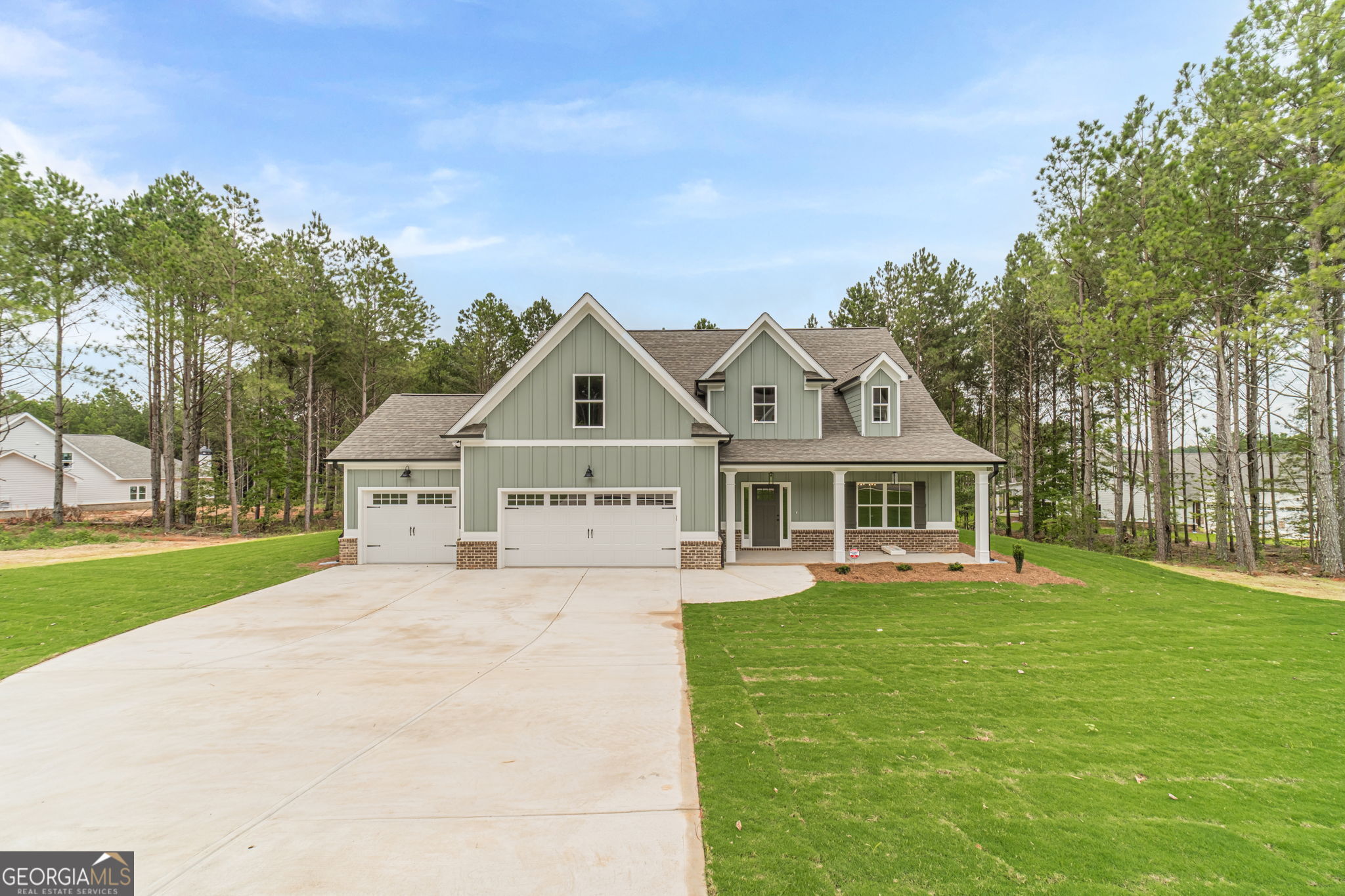 257 Pinewood Property Photo 1