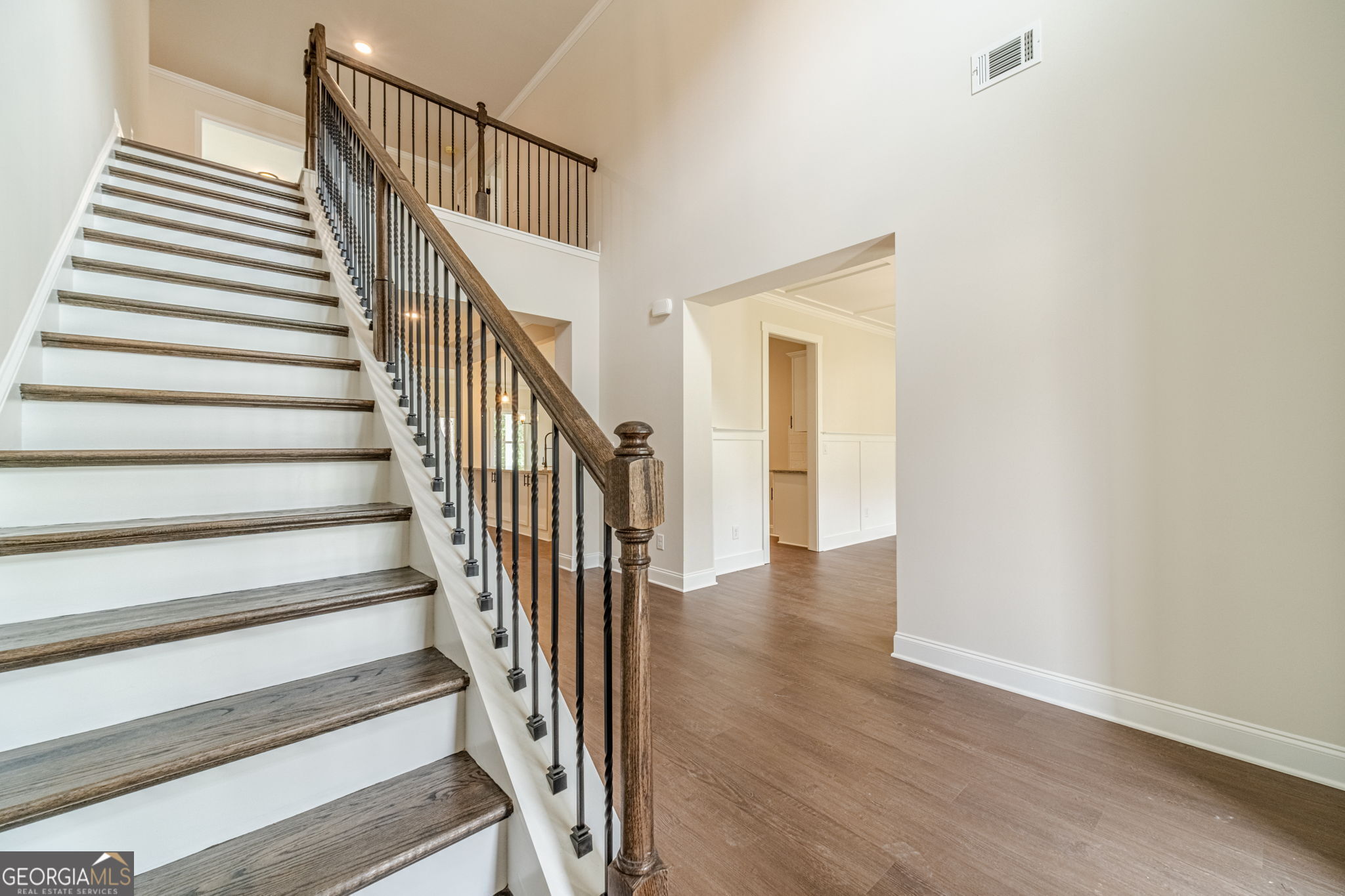 257 Pinewood Property Photo 5