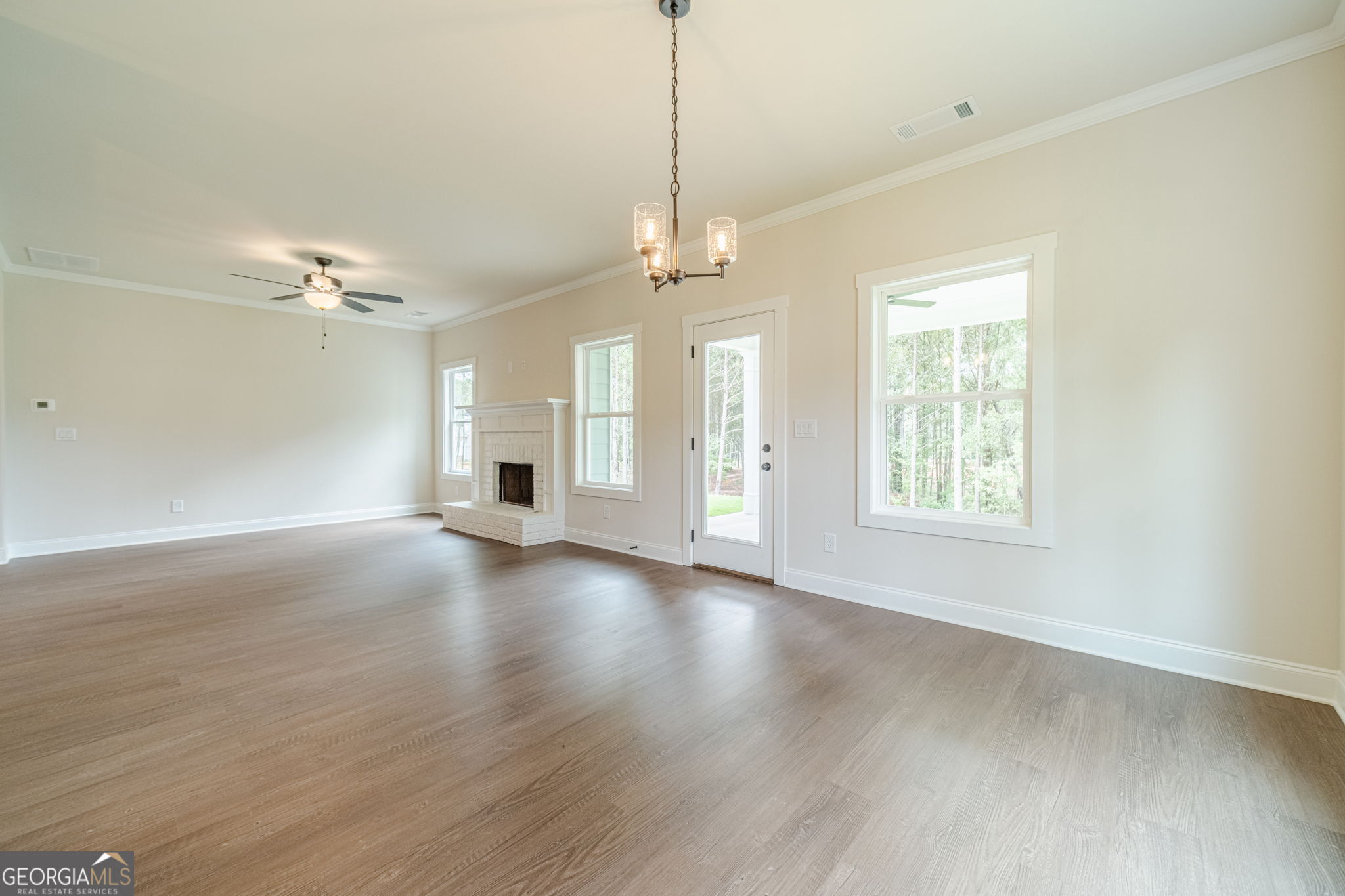 257 Pinewood Property Photo 17