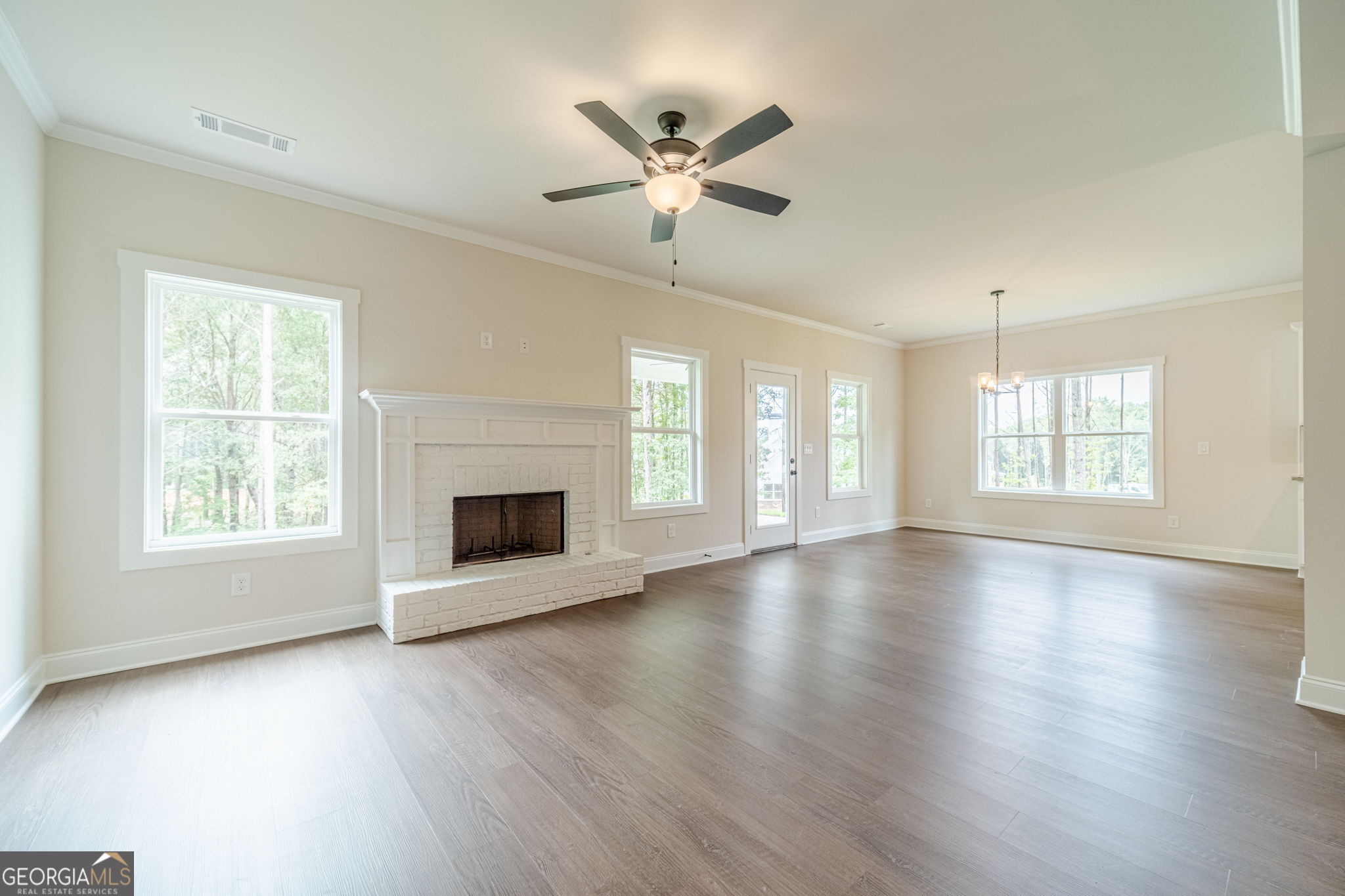 257 Pinewood Property Photo 20