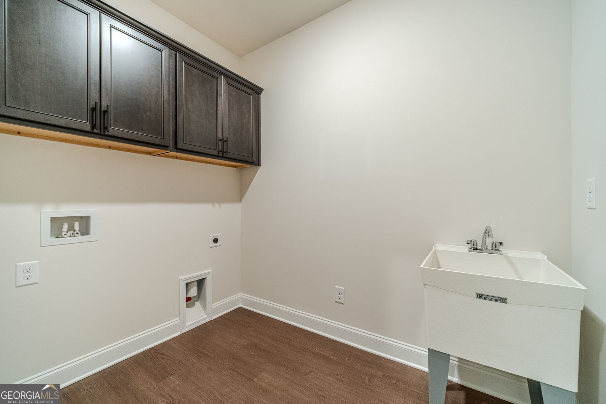 257 Pinewood Property Photo 30
