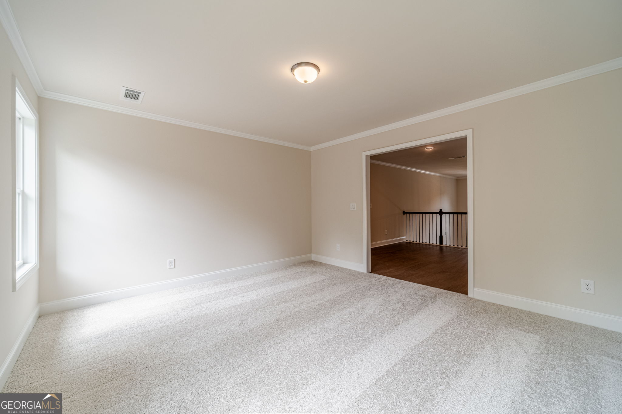 257 Pinewood Property Photo 33