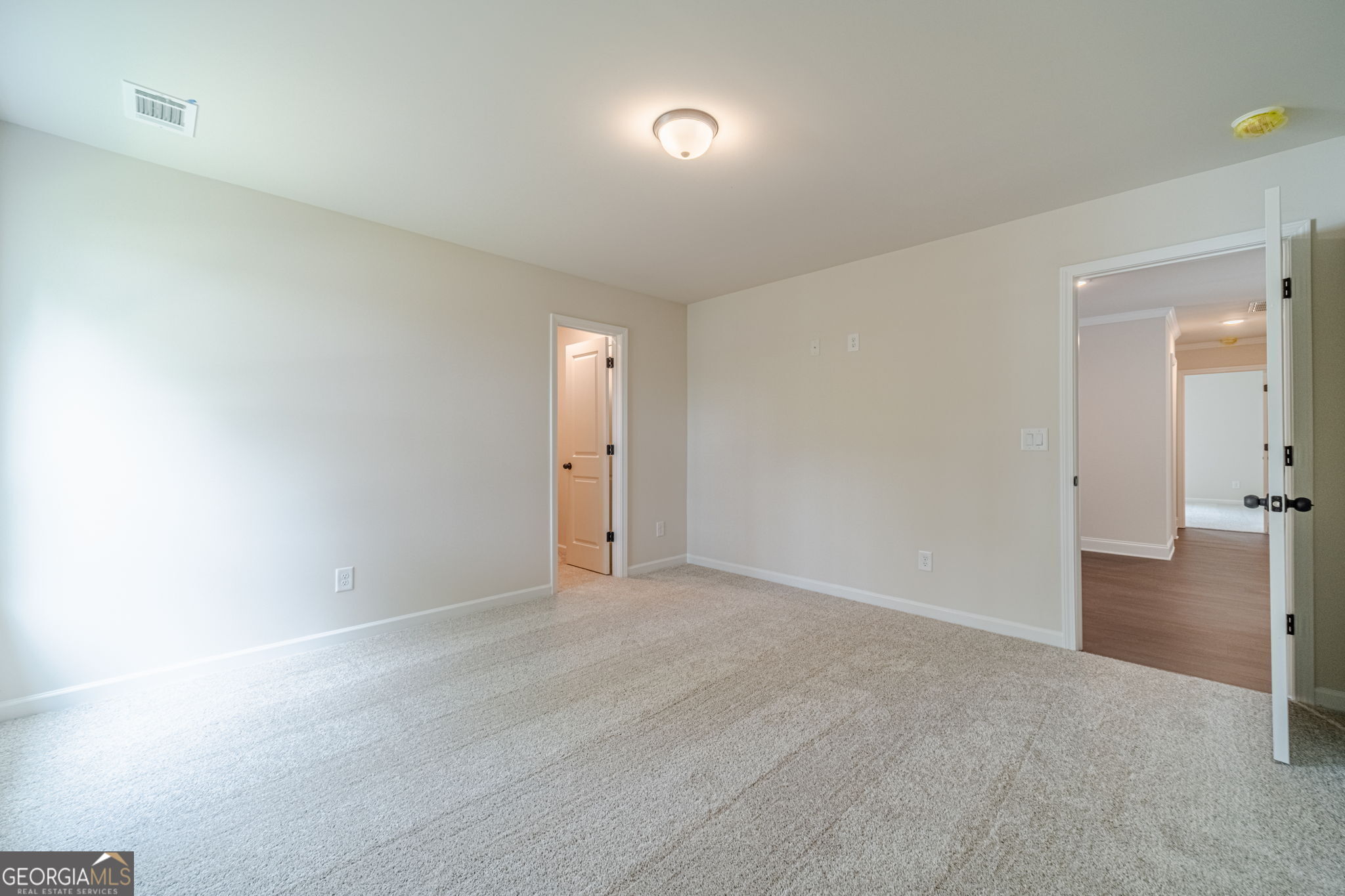 257 Pinewood Property Photo 35