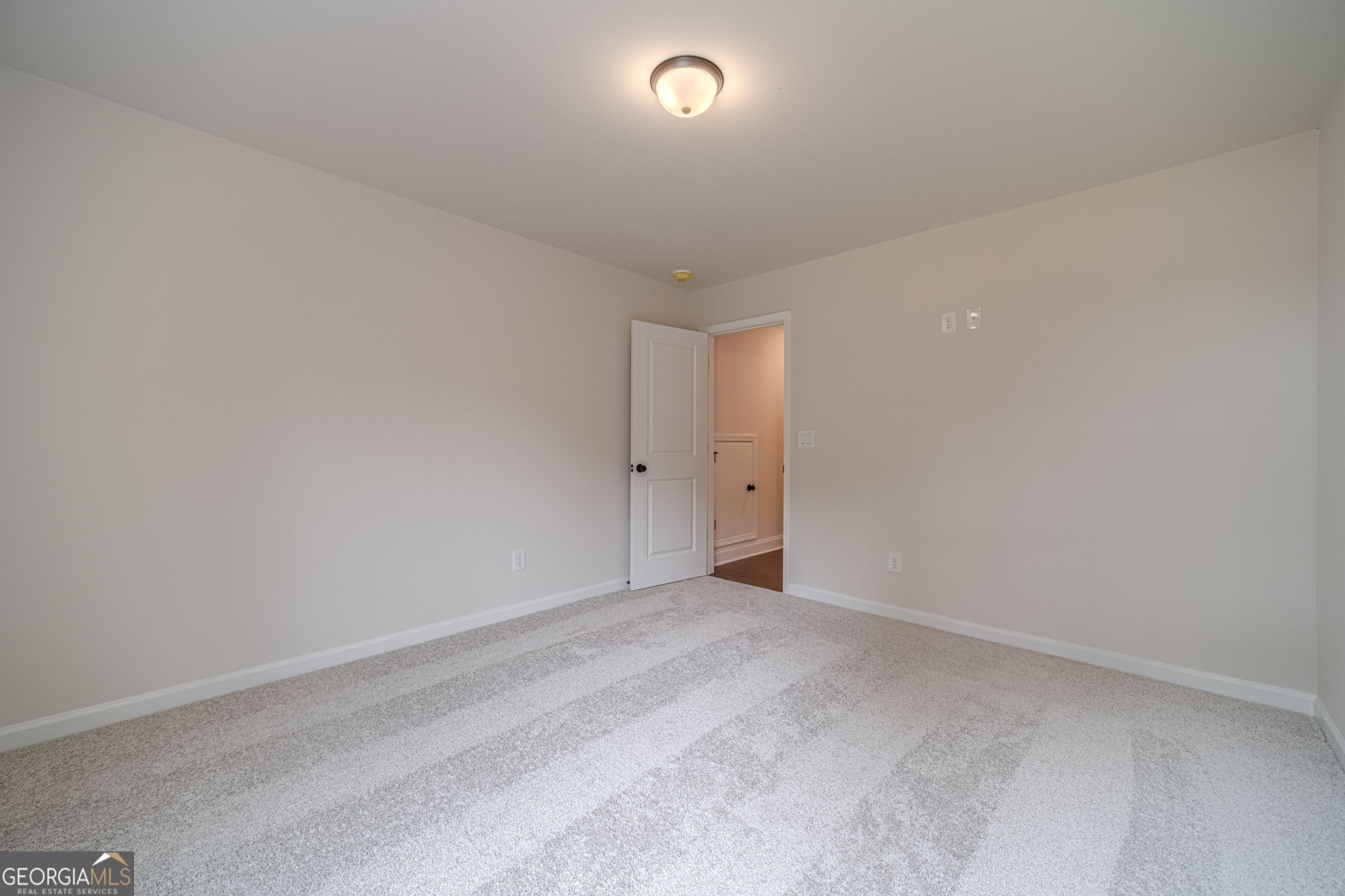 257 Pinewood Property Photo 40