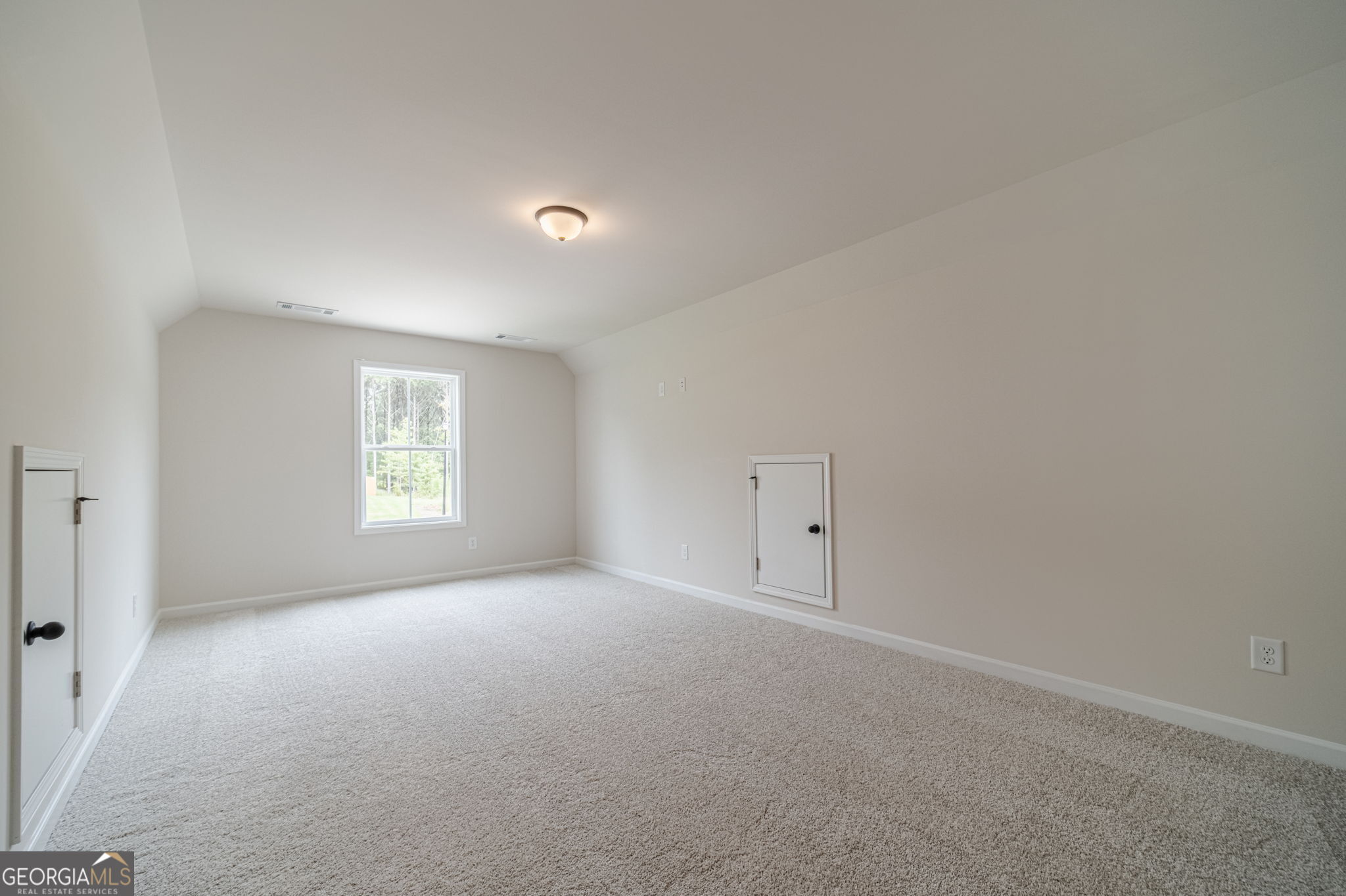257 Pinewood Property Photo 41