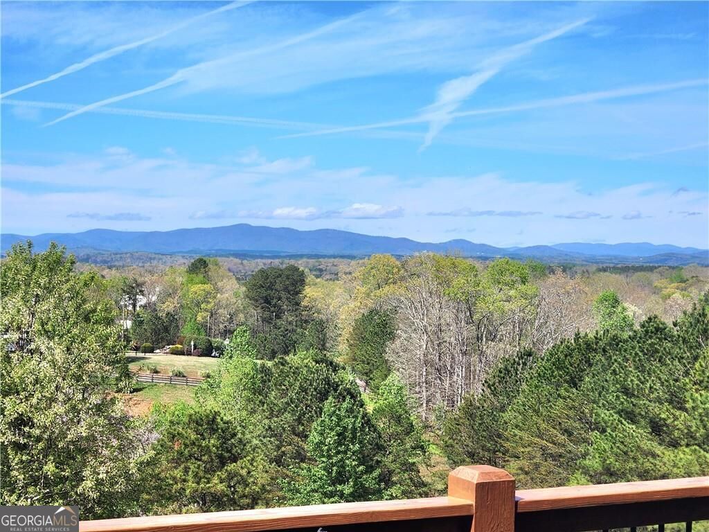 120 Grandview Drive Property Photo 2
