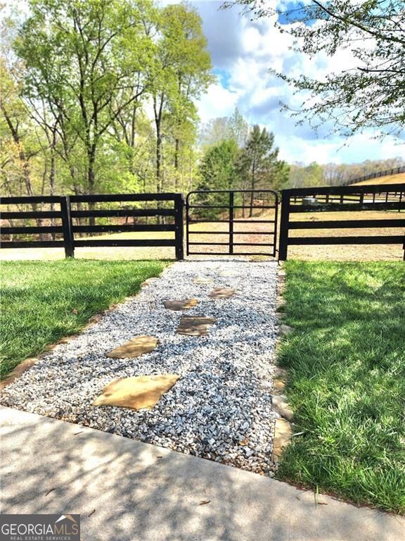 120 Grandview Drive Property Photo 8