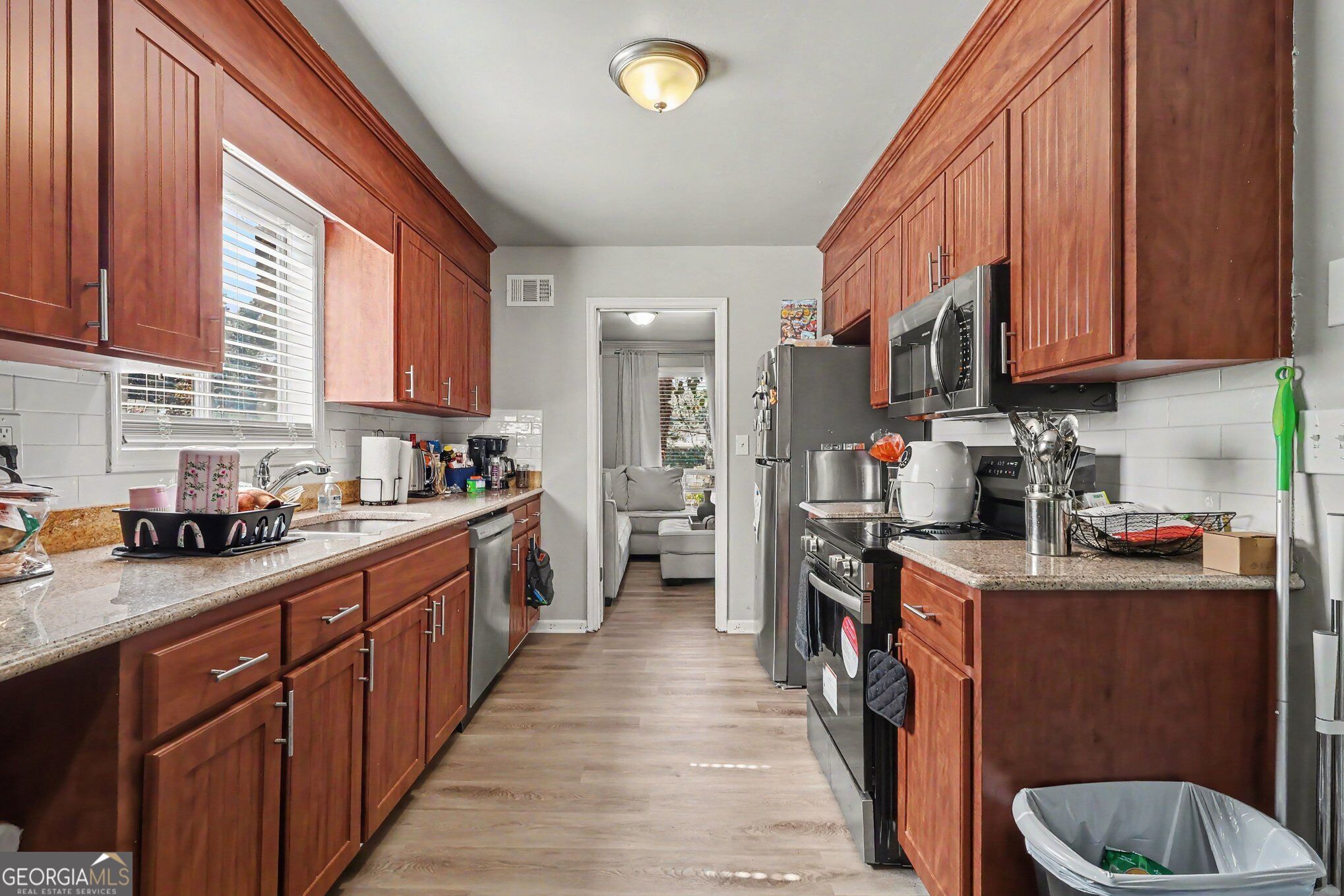 1870 Sandgate Circle Property Photo 4