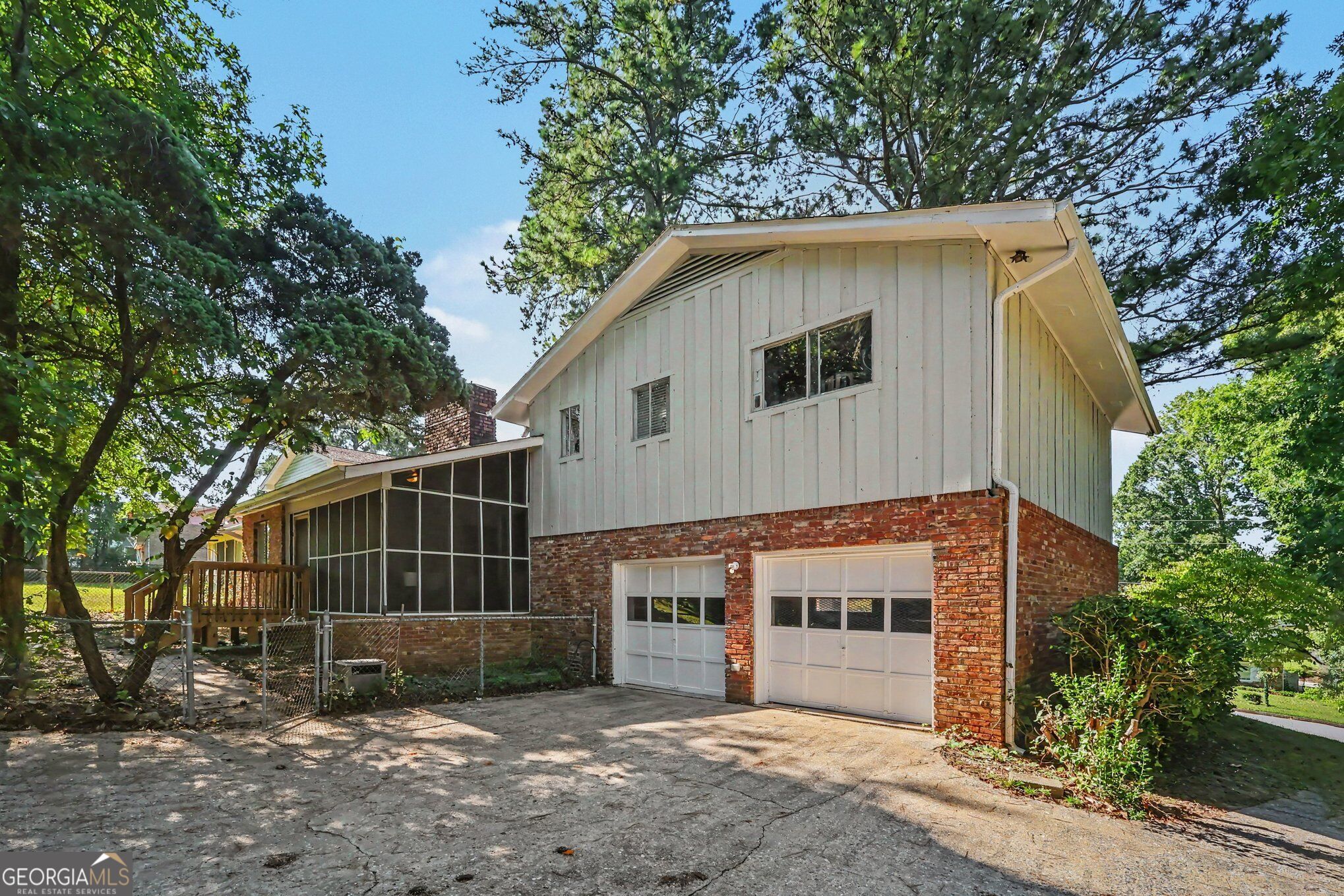 1870 Sandgate Circle Property Photo 12