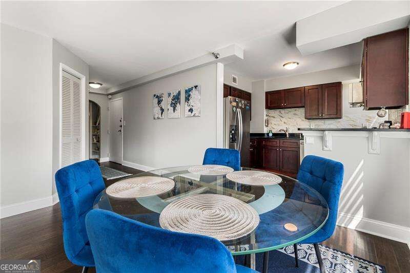 2479 Peachtree Road Ne # 217 Property Photo 31