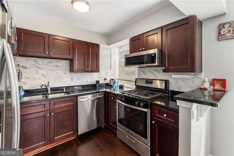 2479 Peachtree Road Ne # 217 Property Photo 32
