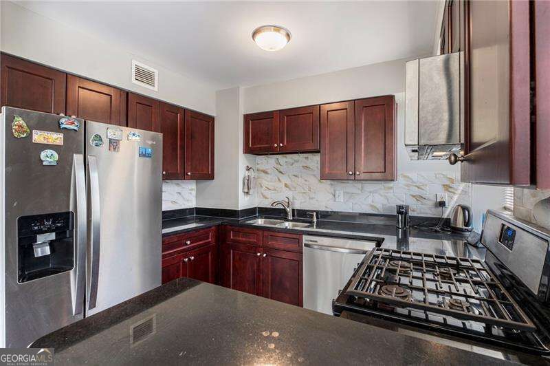 2479 Peachtree Road Ne # 217 Property Photo 33