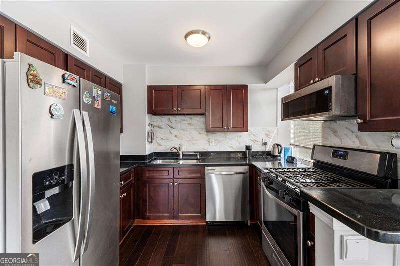 2479 Peachtree Road Ne # 217 Property Photo 36
