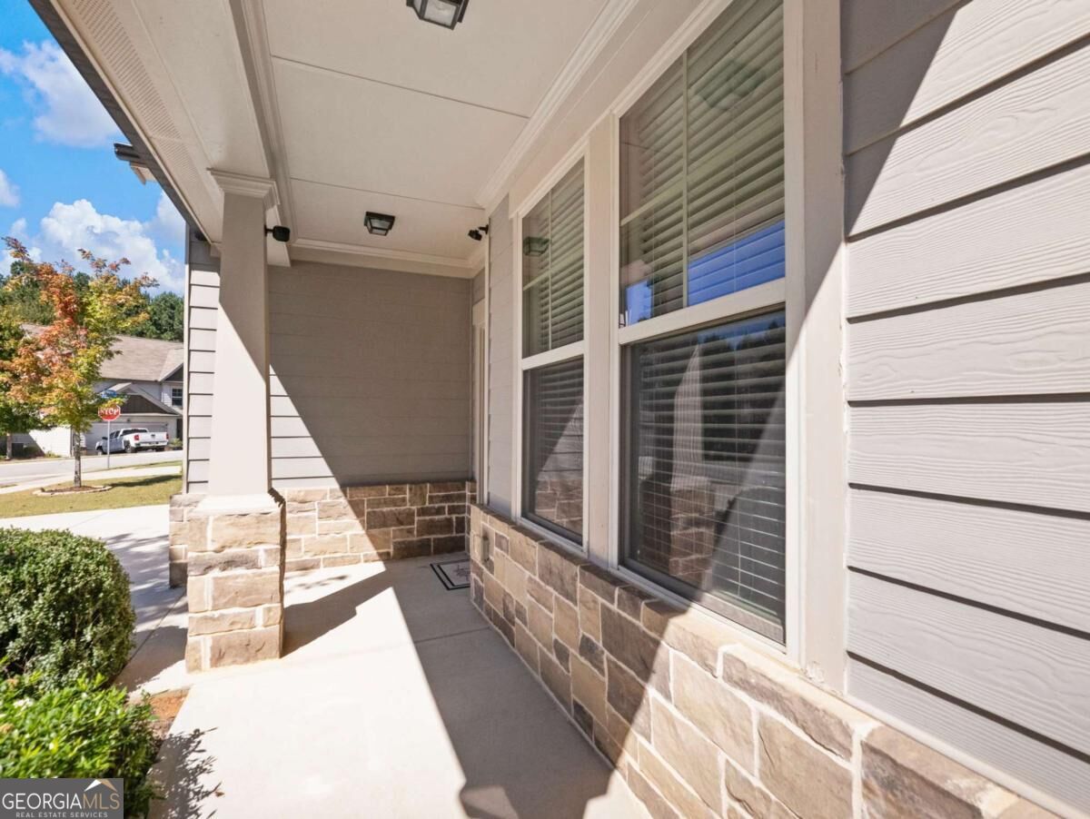 5907 Waterway Place Property Photo 2