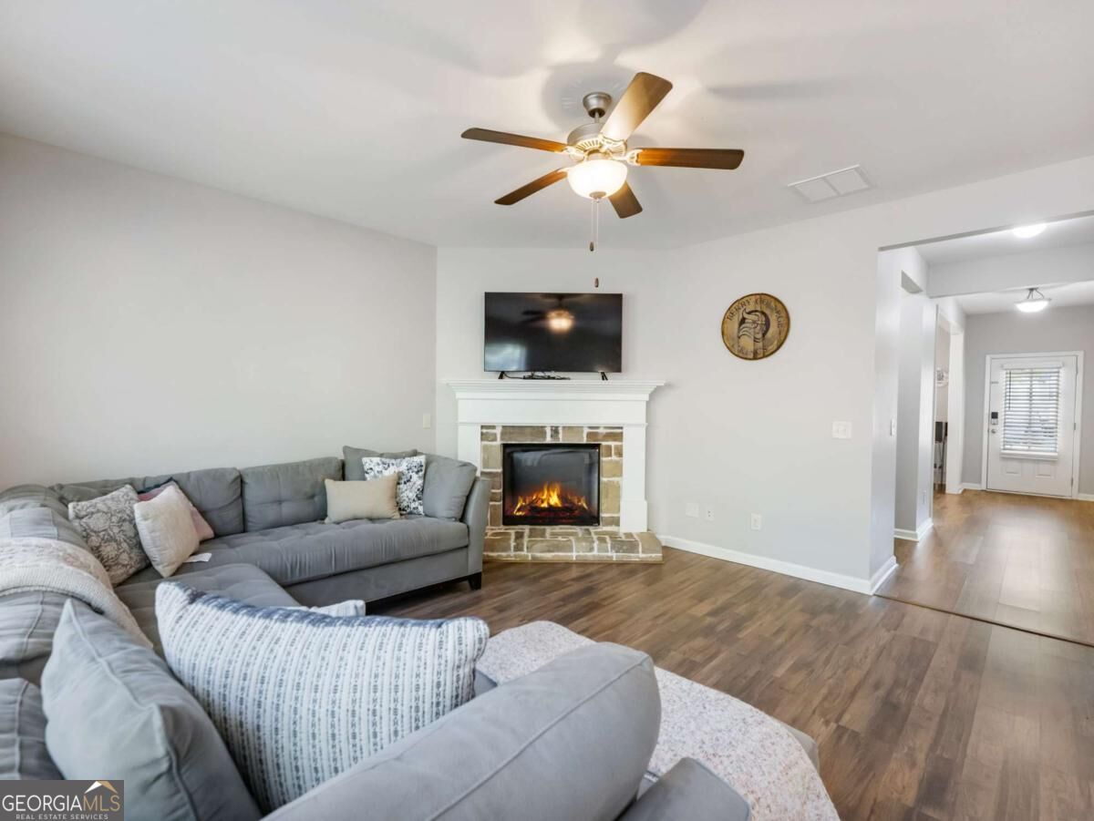 5907 Waterway Place Property Photo 8