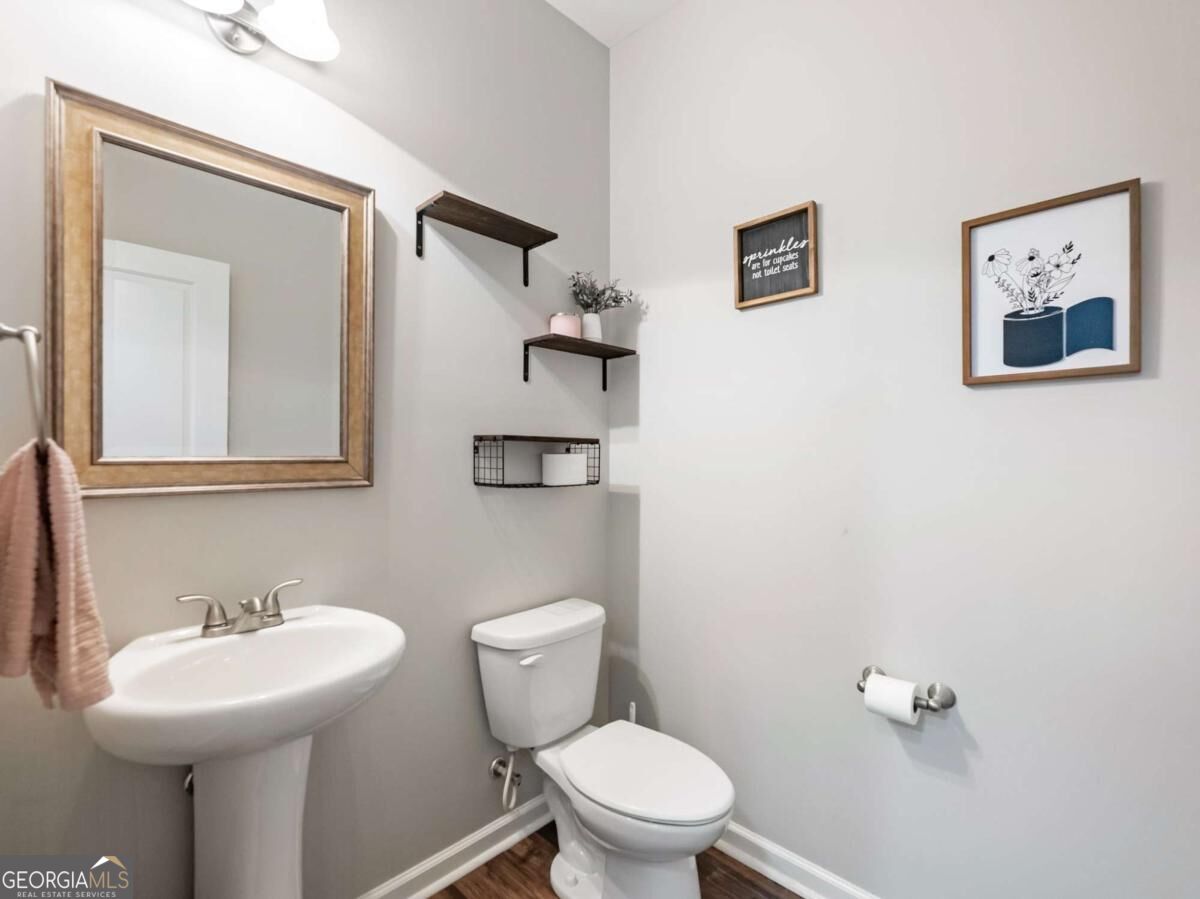 5907 Waterway Place Property Photo 14