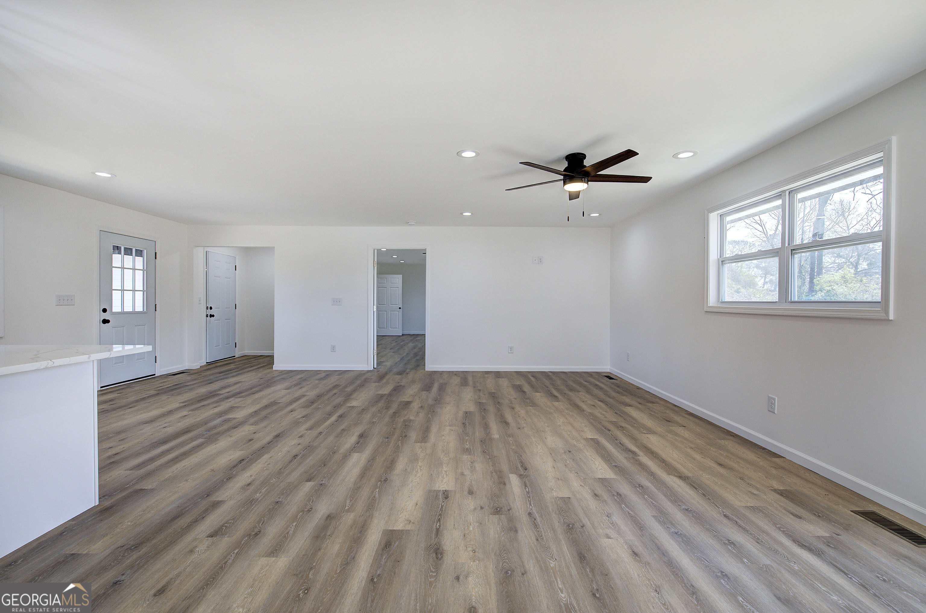 516 Baxter Road Se Property Photo 12