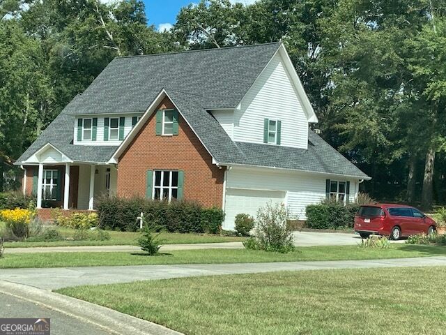 124 Cedar Creek Drive Property Photo 2
