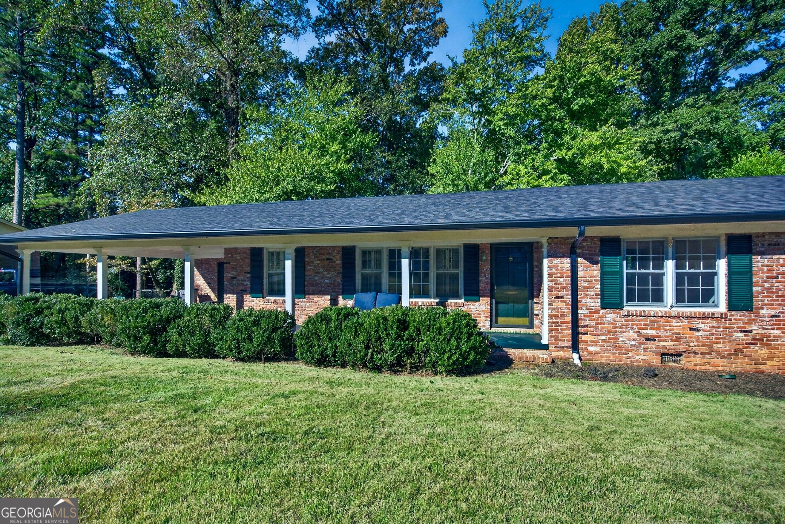 219 Westwood Drive Property Photo 4