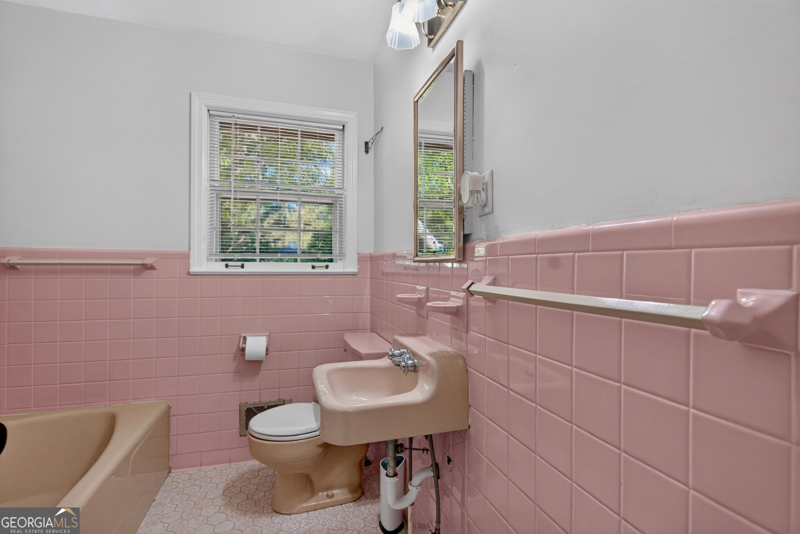 219 Westwood Drive Property Photo 19