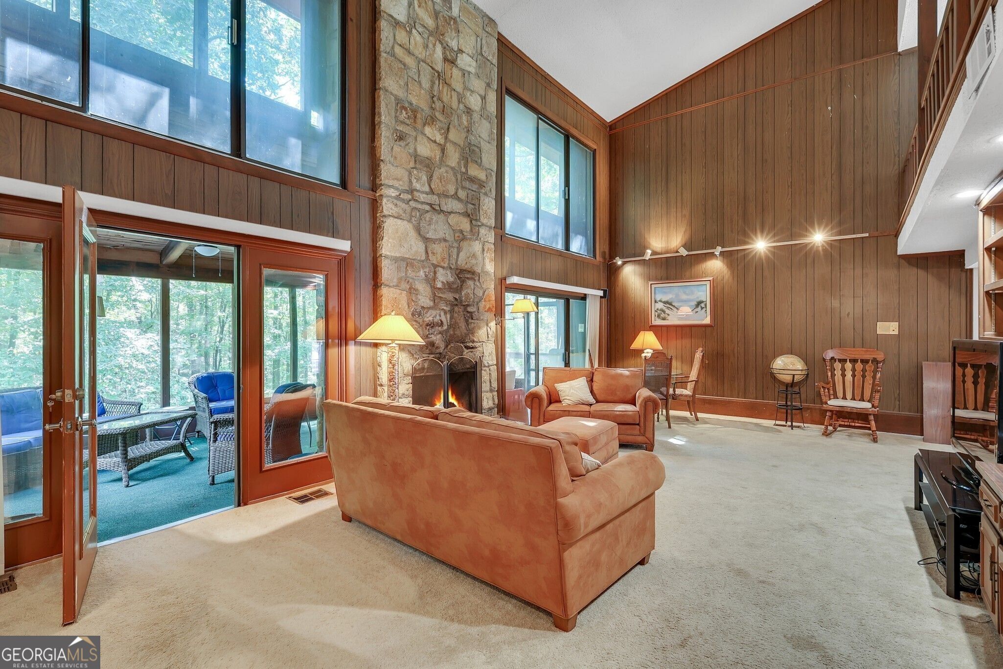 2597 Valleydale Drive Ne Property Photo 6