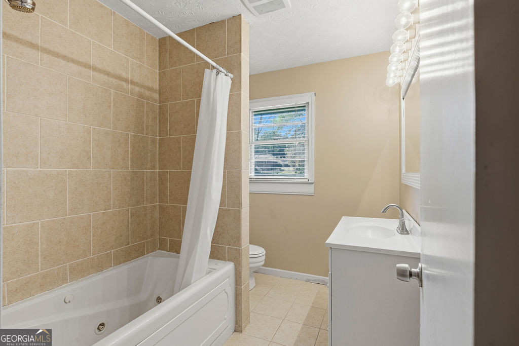 20 Little Valley Road Property Photo 10