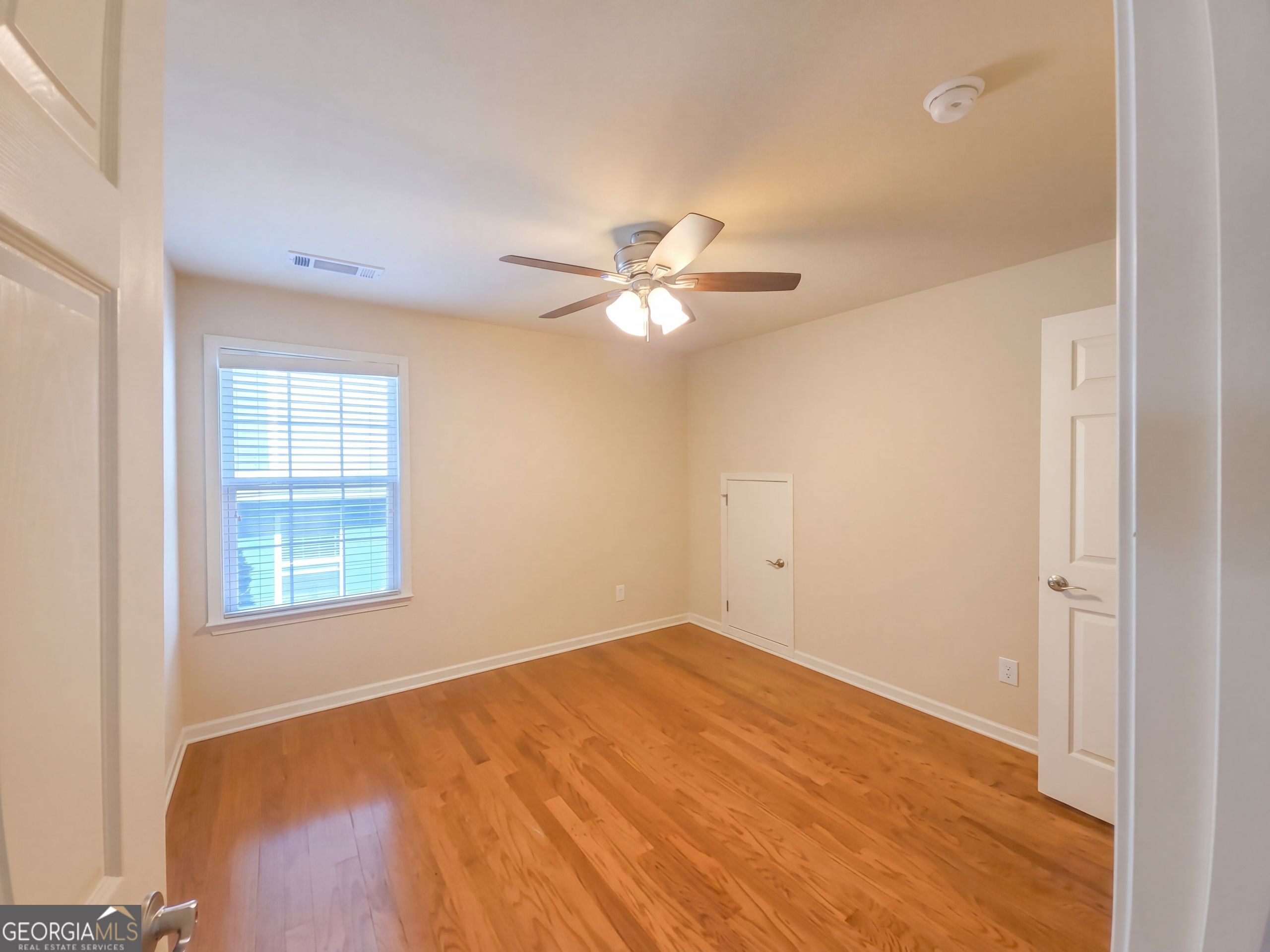 3955 Village Estates Court Property Photo 12