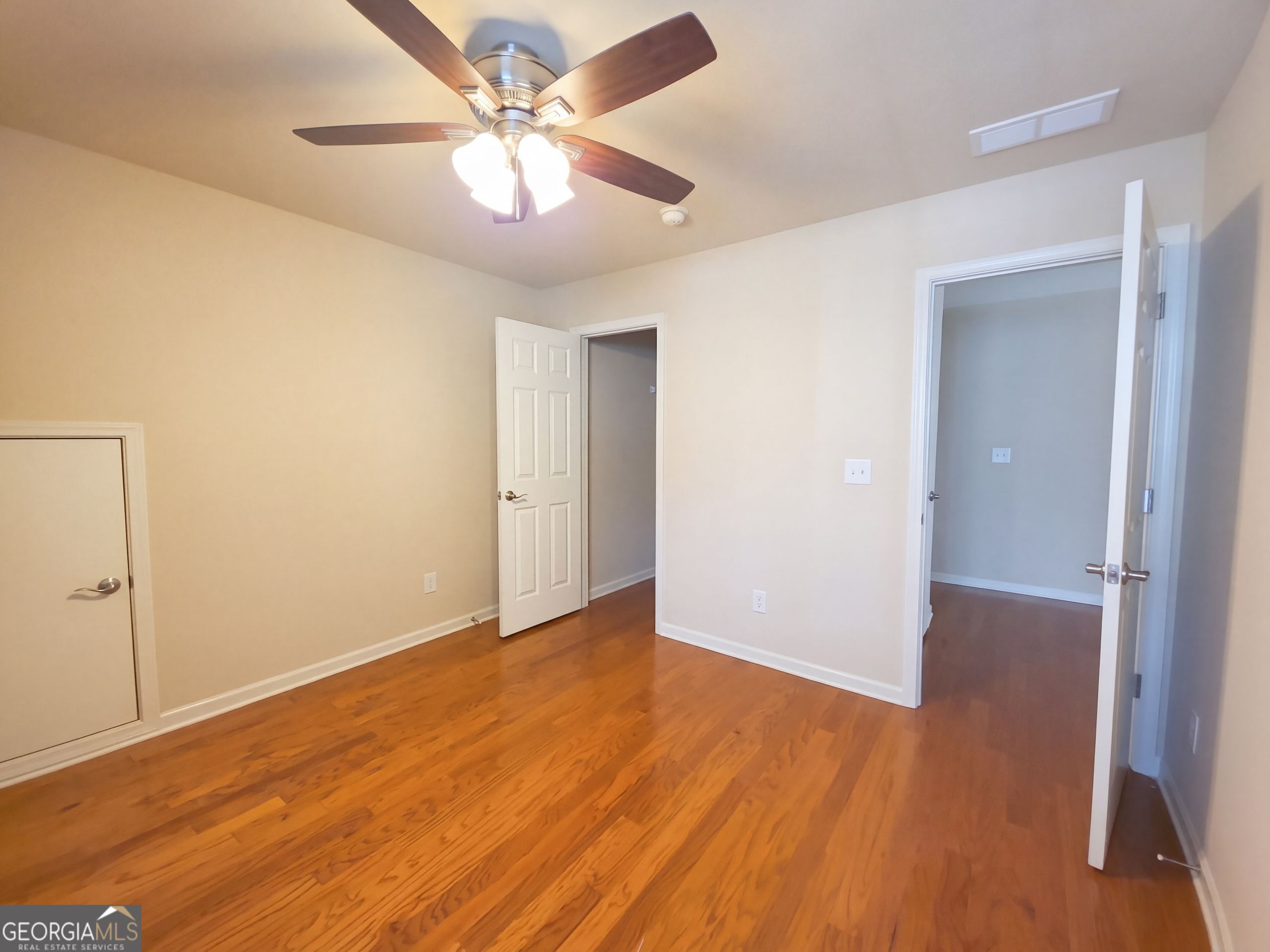 3955 Village Estates Court Property Photo 14