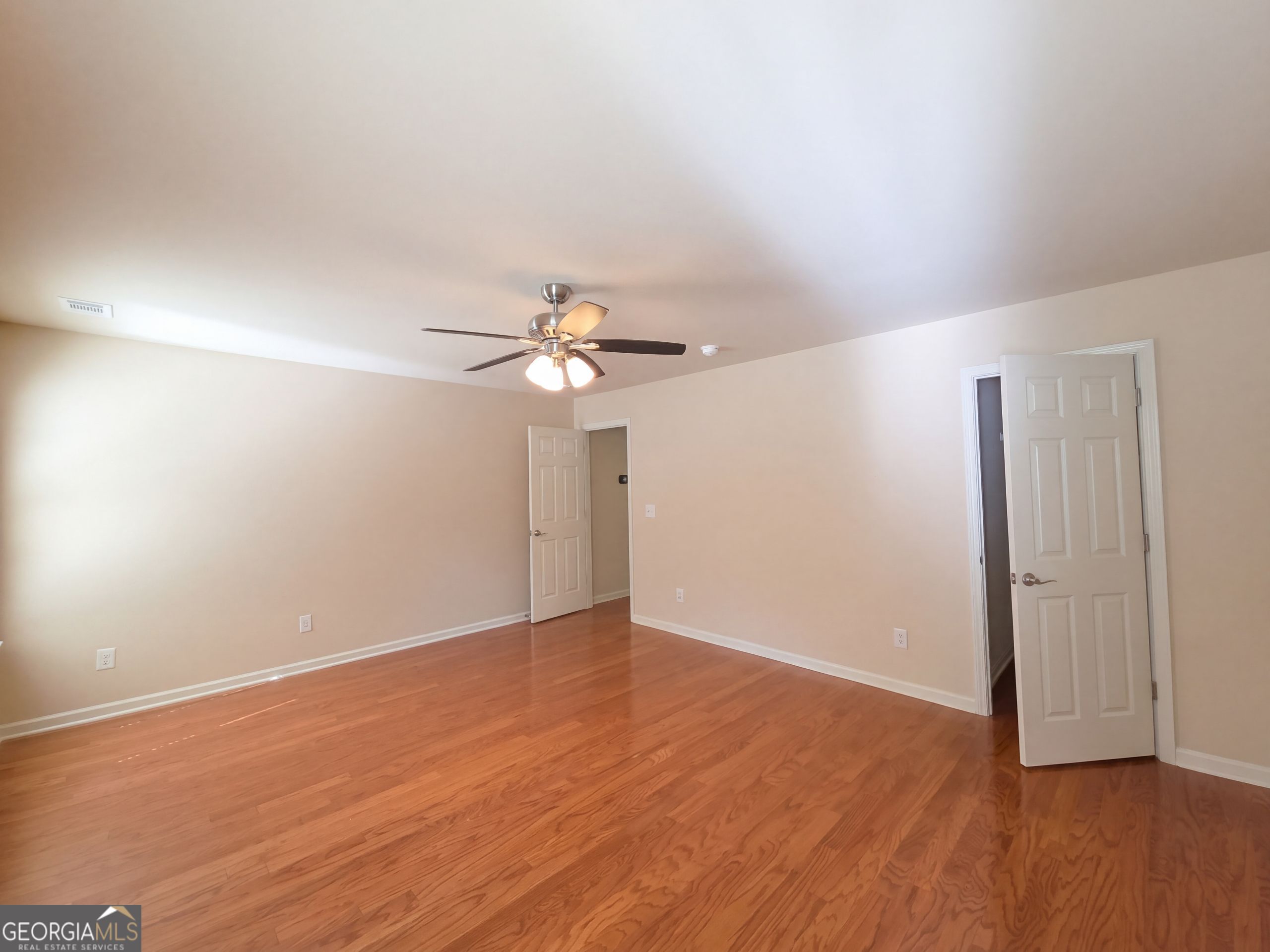 3955 Village Estates Court Property Photo 17