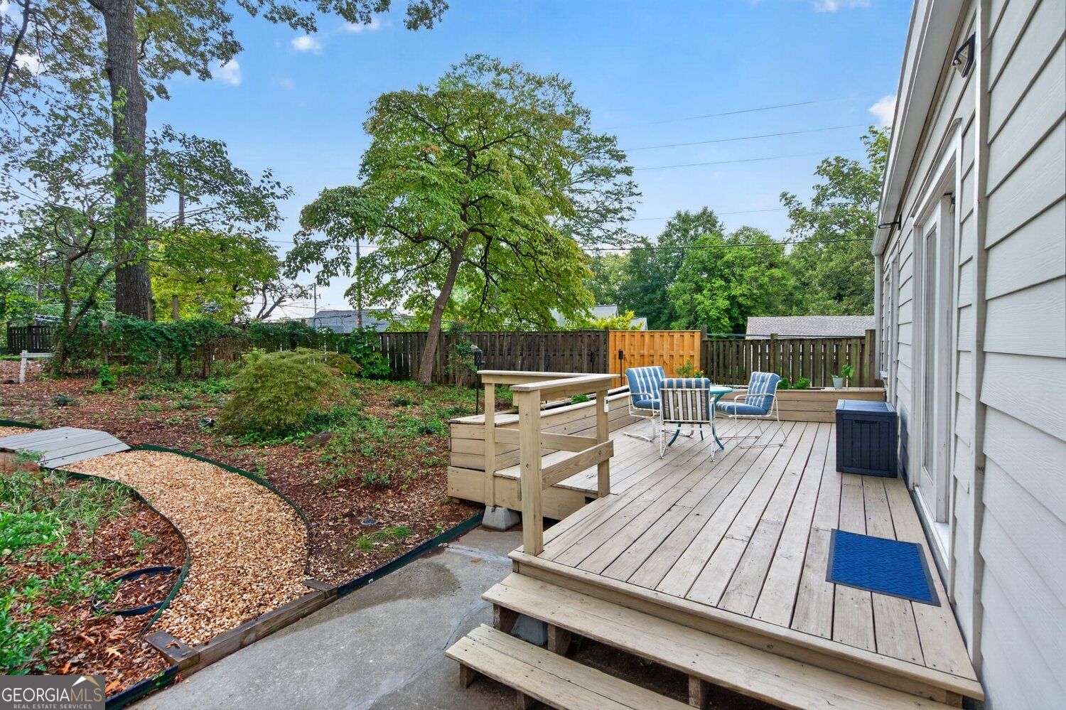 3277 N Whitney Avenue Property Photo 2