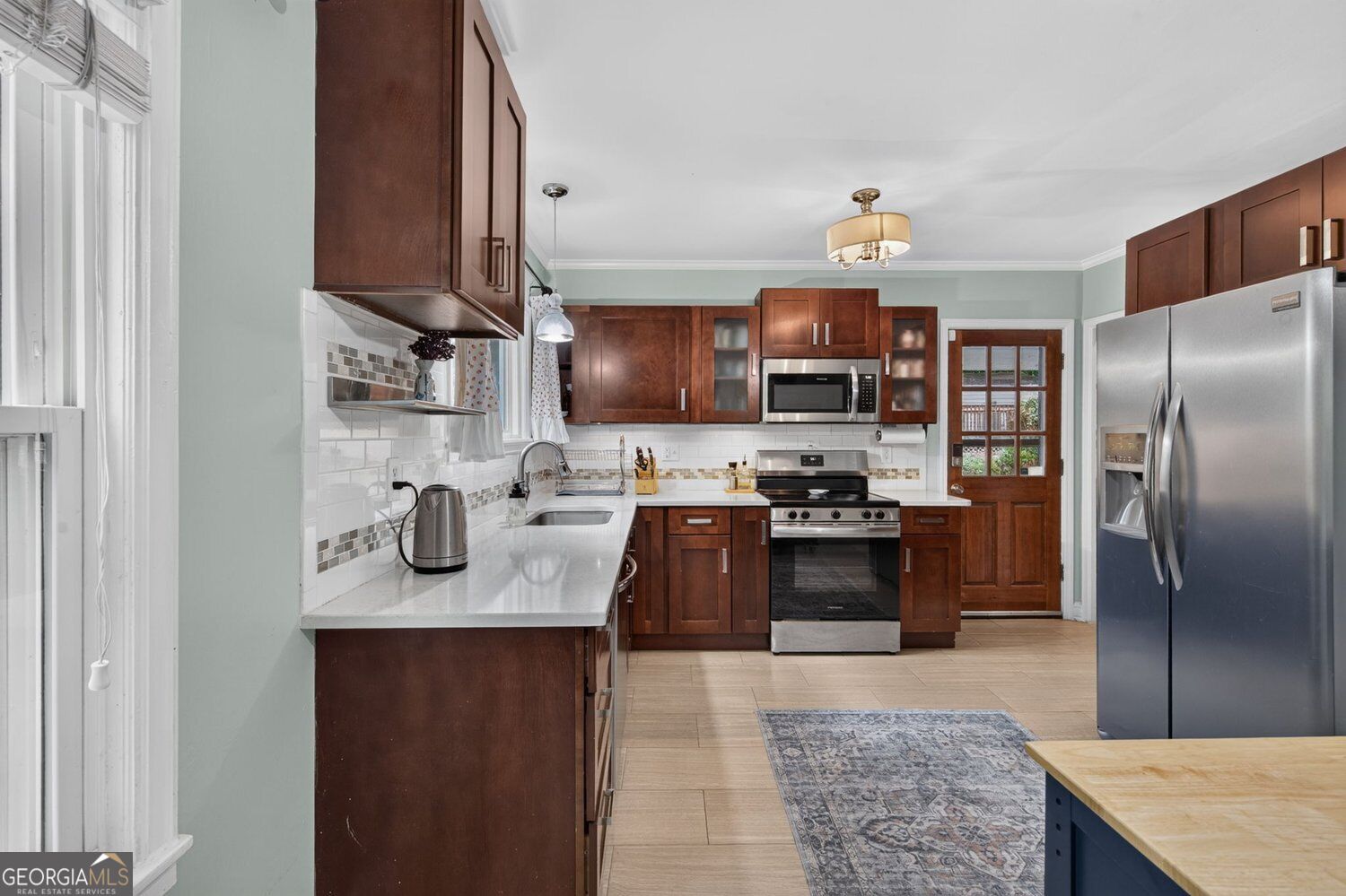 3277 N Whitney Avenue Property Photo 6