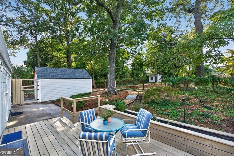 3277 N Whitney Avenue Property Photo 33