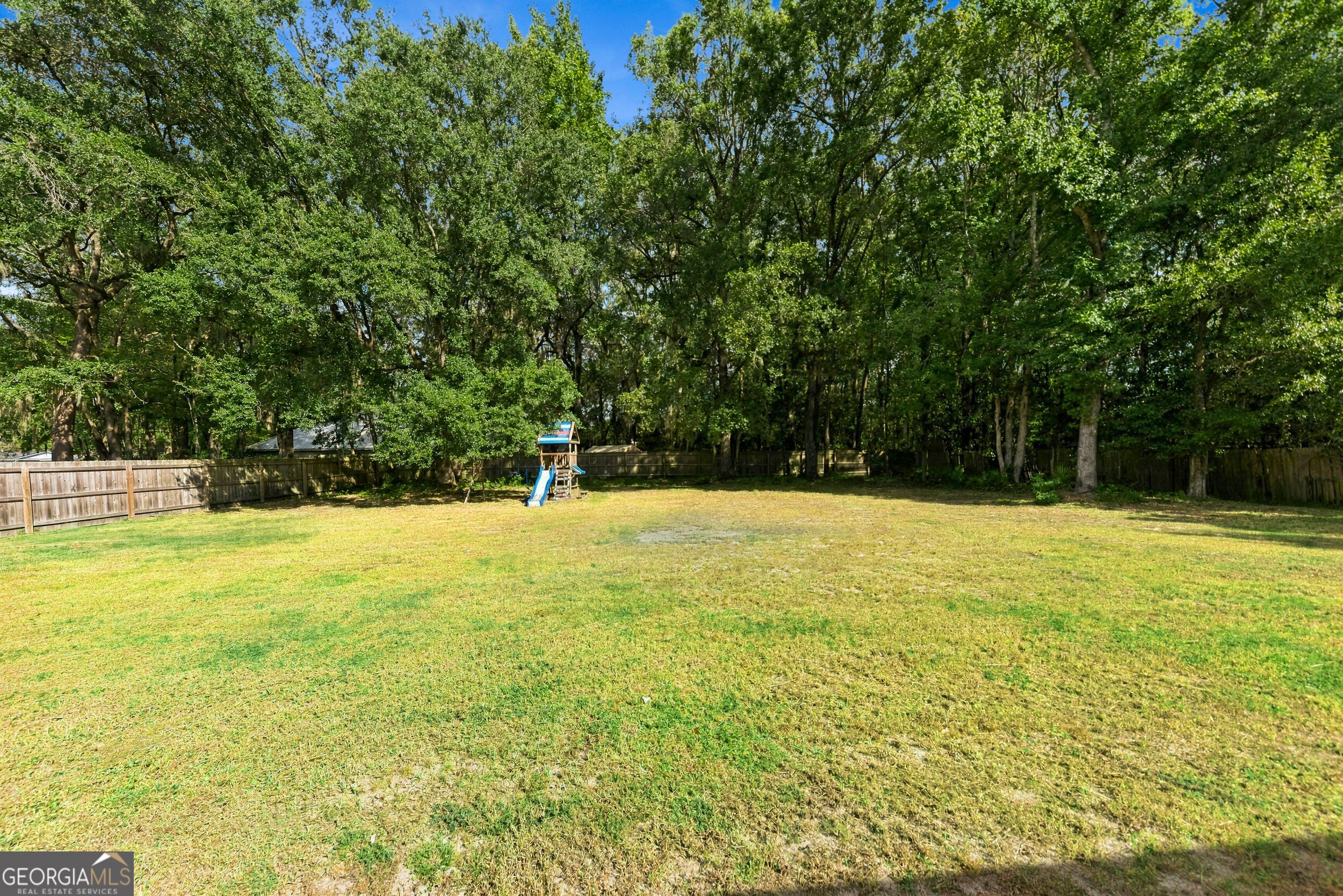 703 E Bay Avenue Property Photo 25