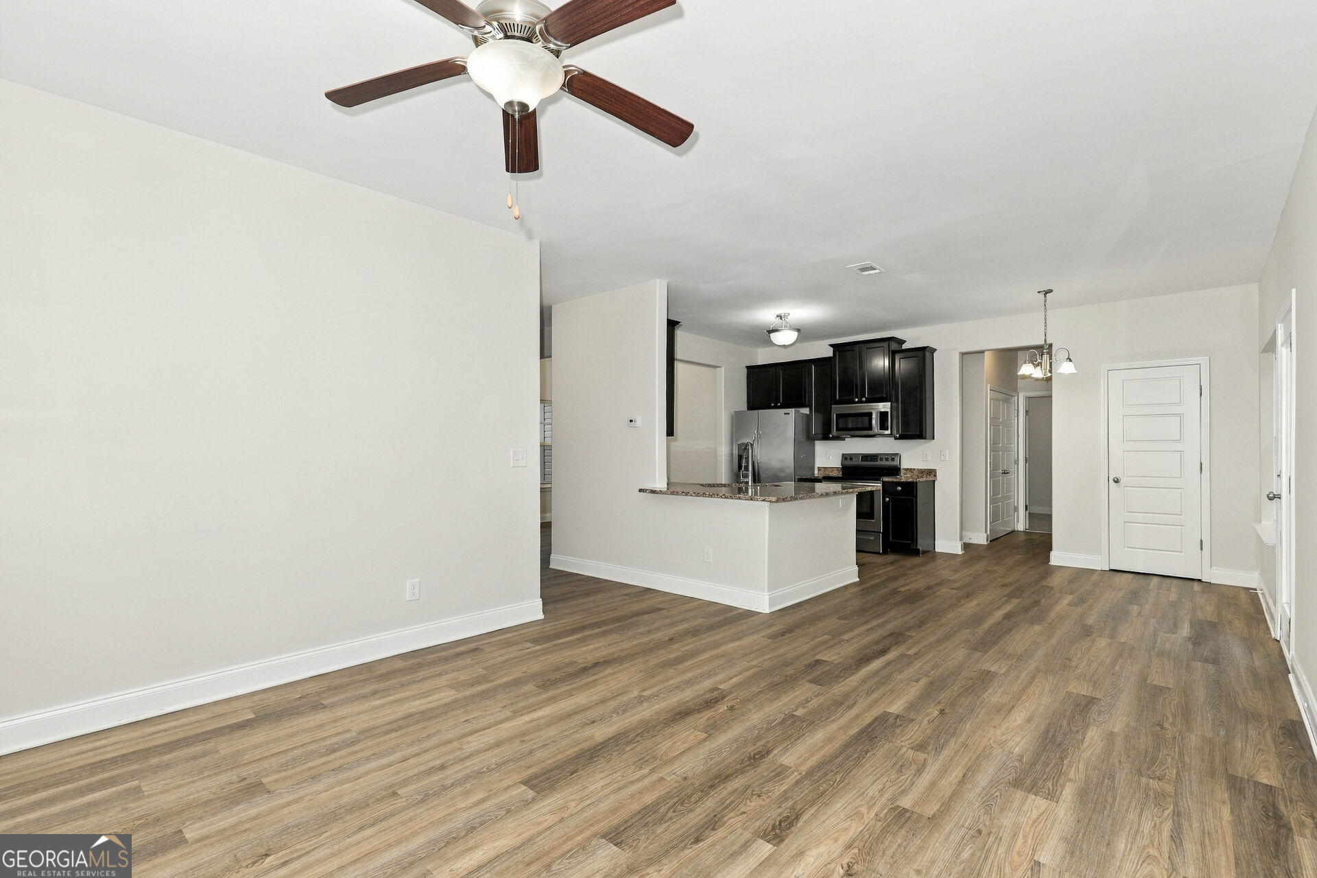 210 Glenview Trail Property Photo 6