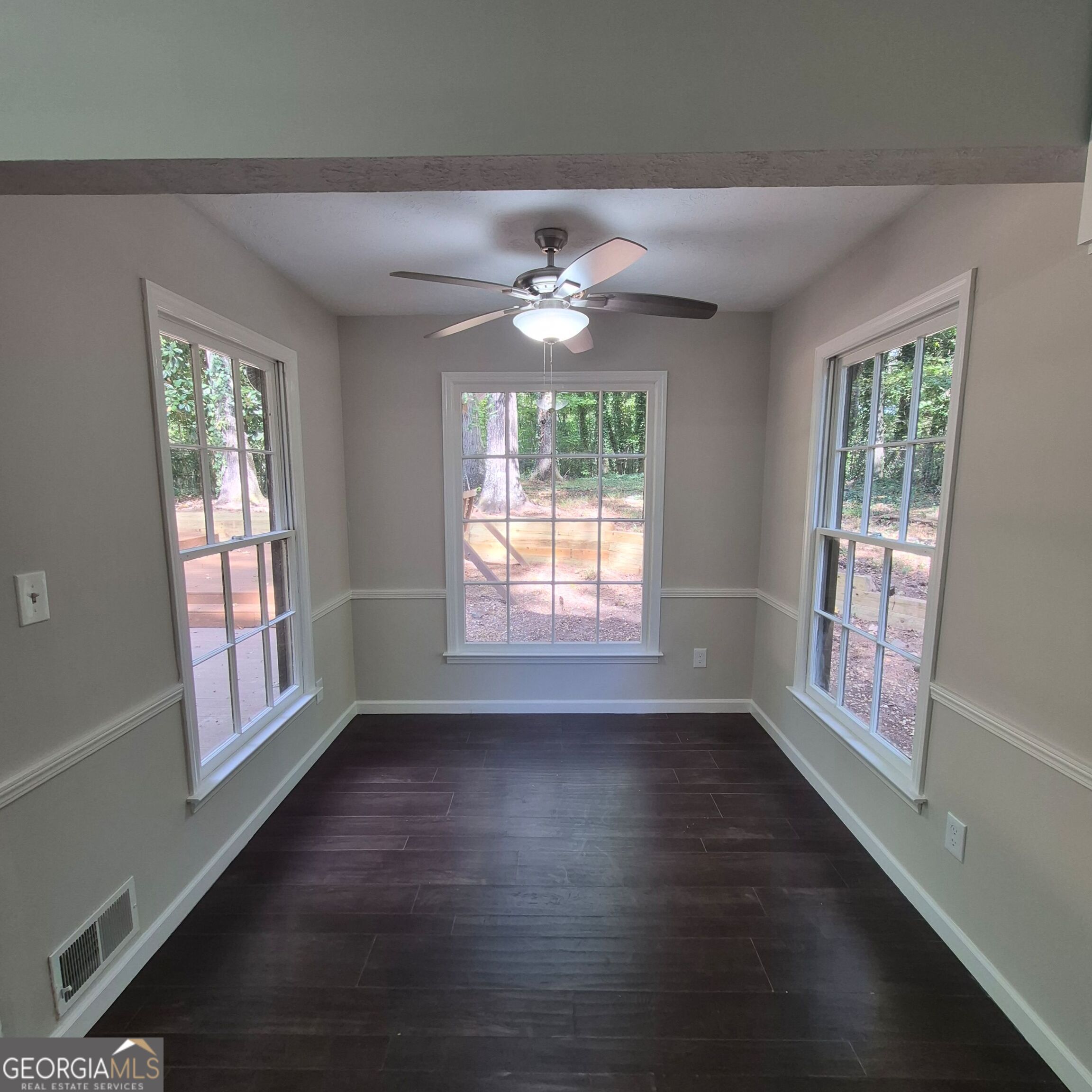 2201 Brookfield Circle Property Photo 6