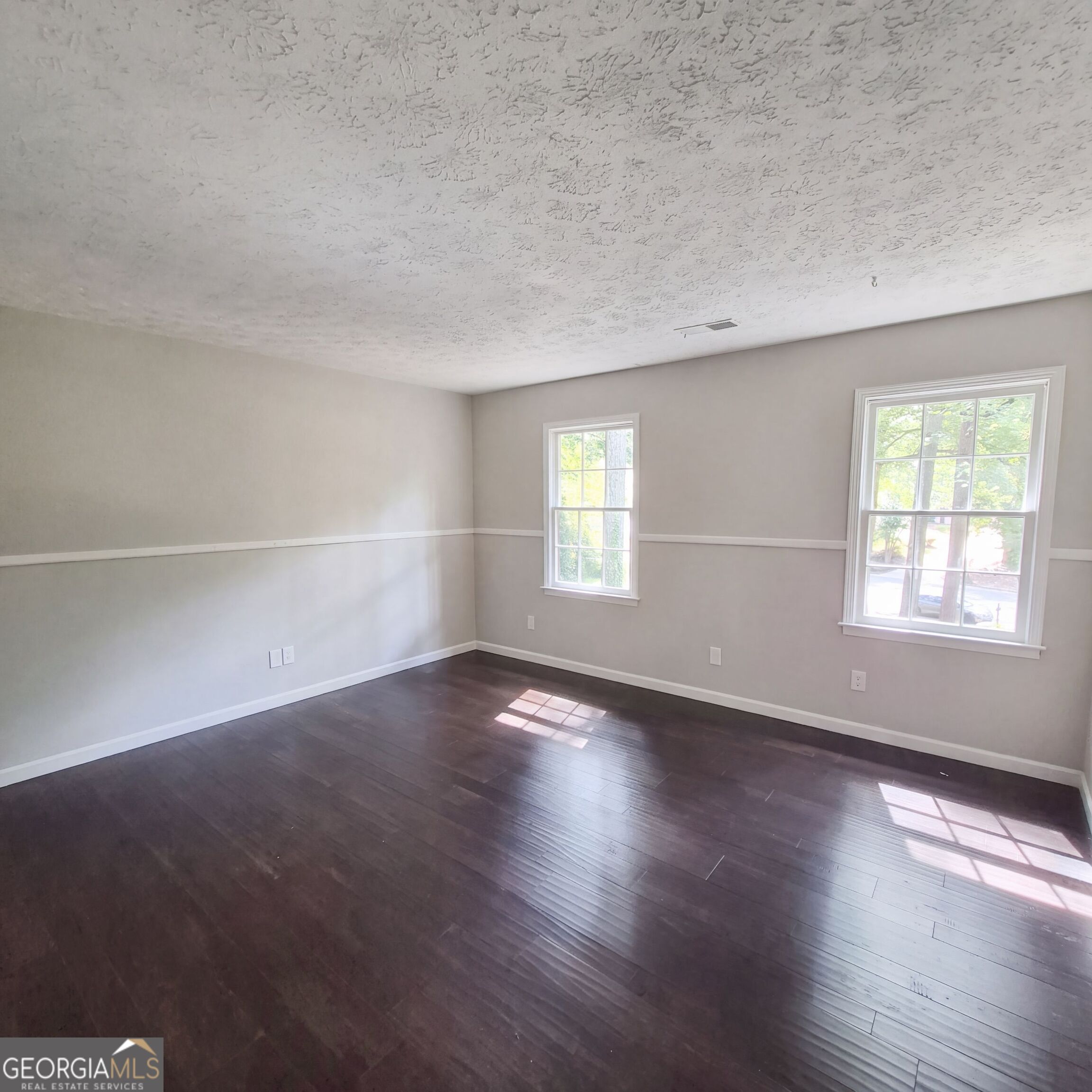2201 Brookfield Circle Property Photo 13