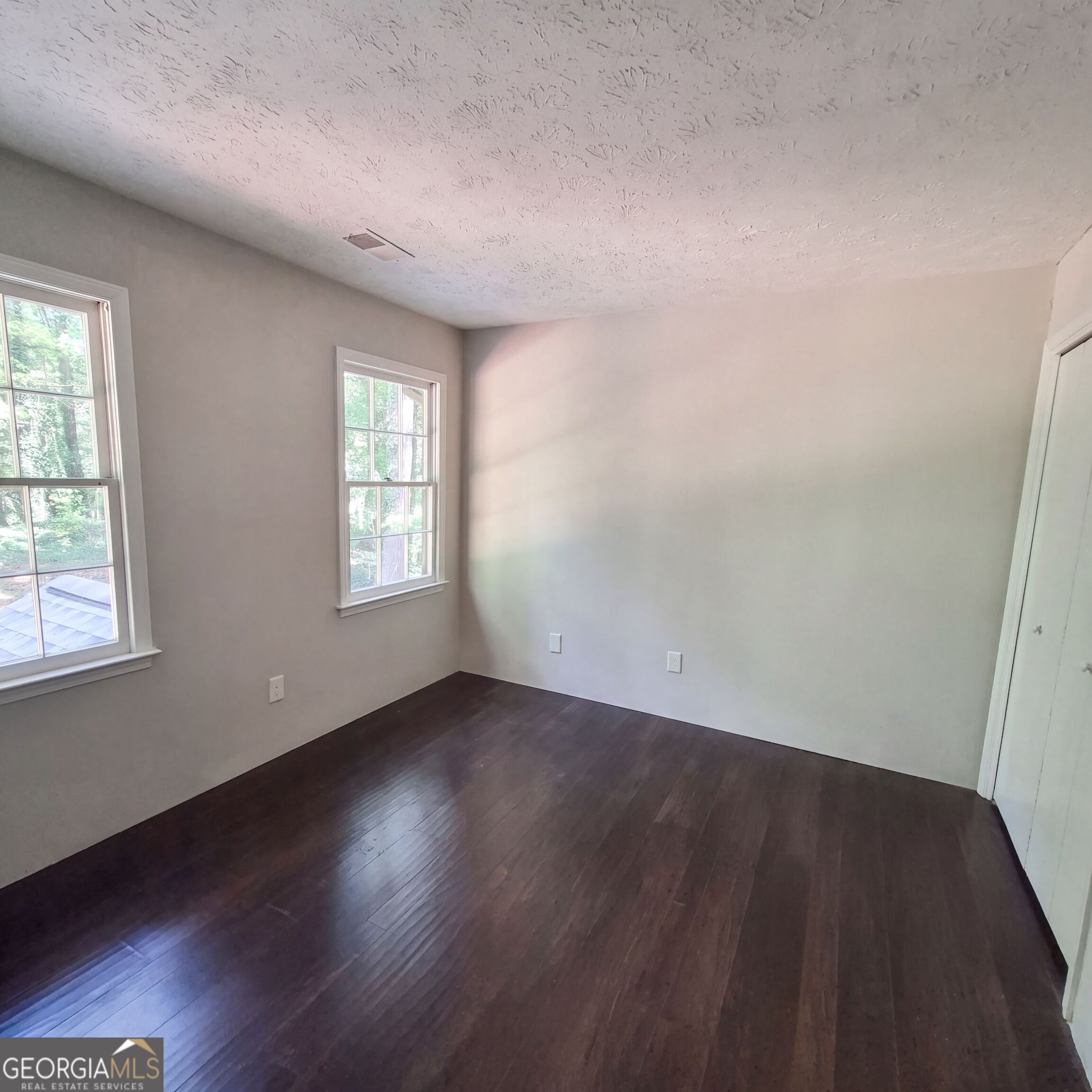2201 Brookfield Circle Property Photo 14