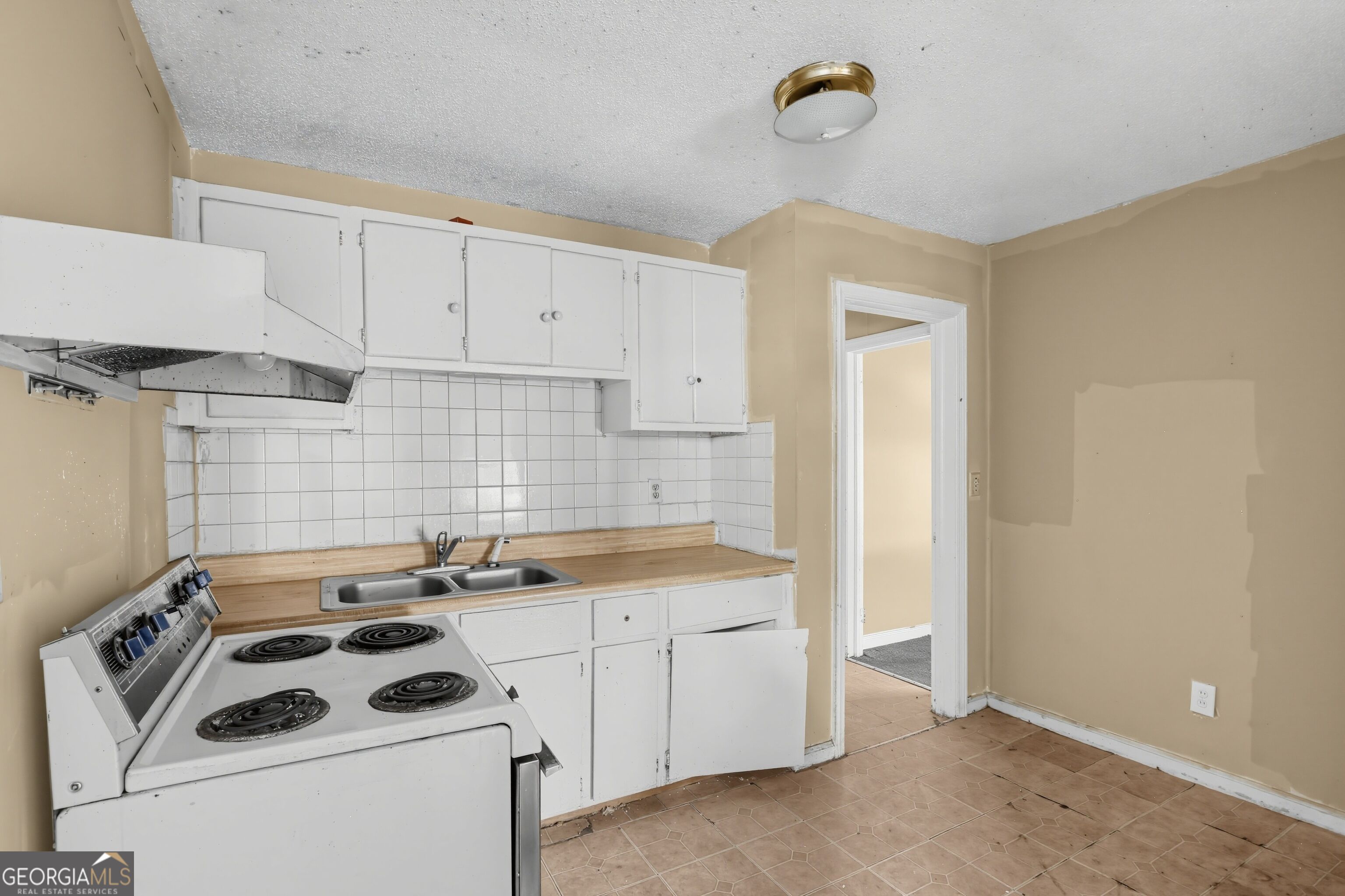 2226 Killebrew Avenue Property Photo 6