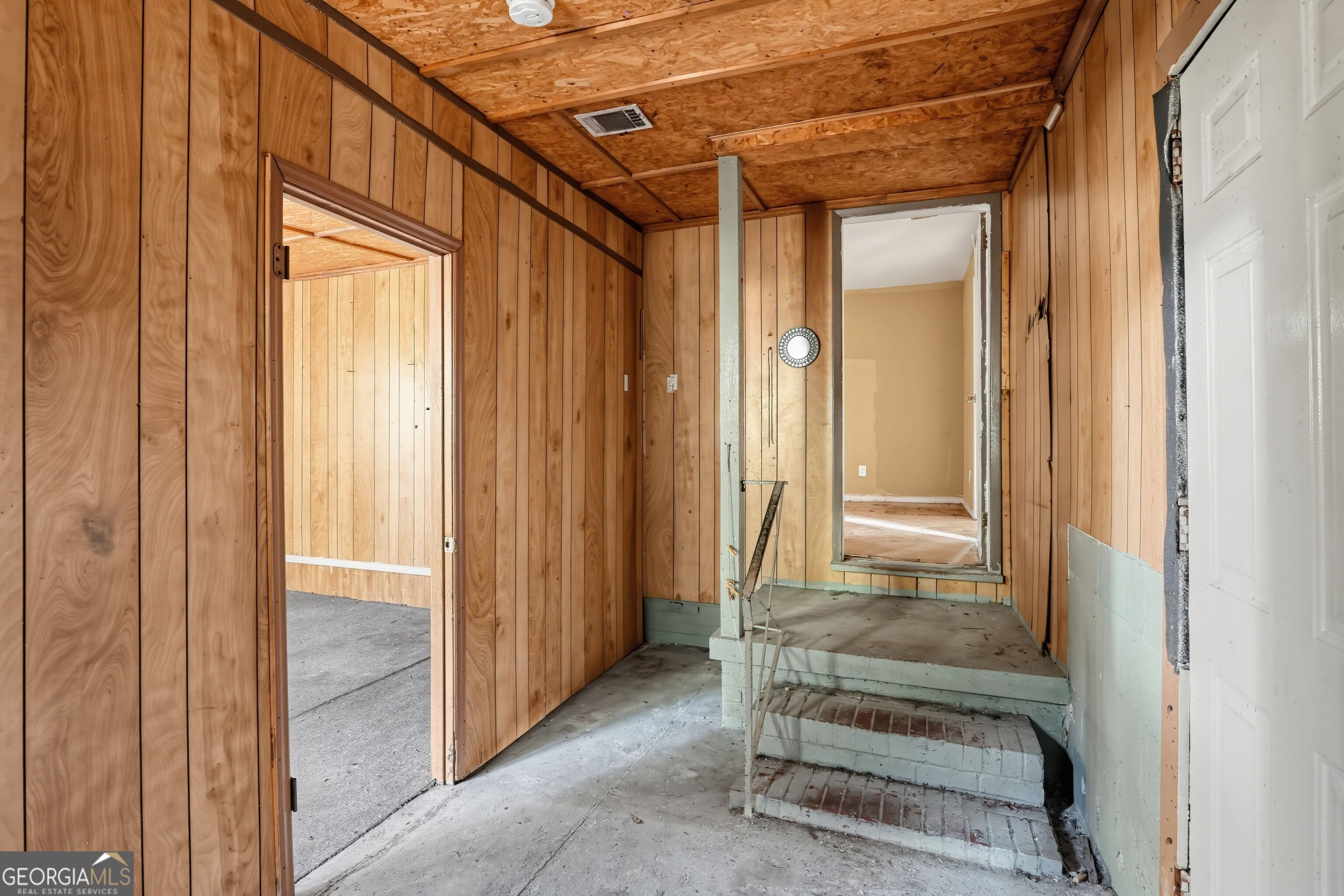 2226 Killebrew Avenue Property Photo 9