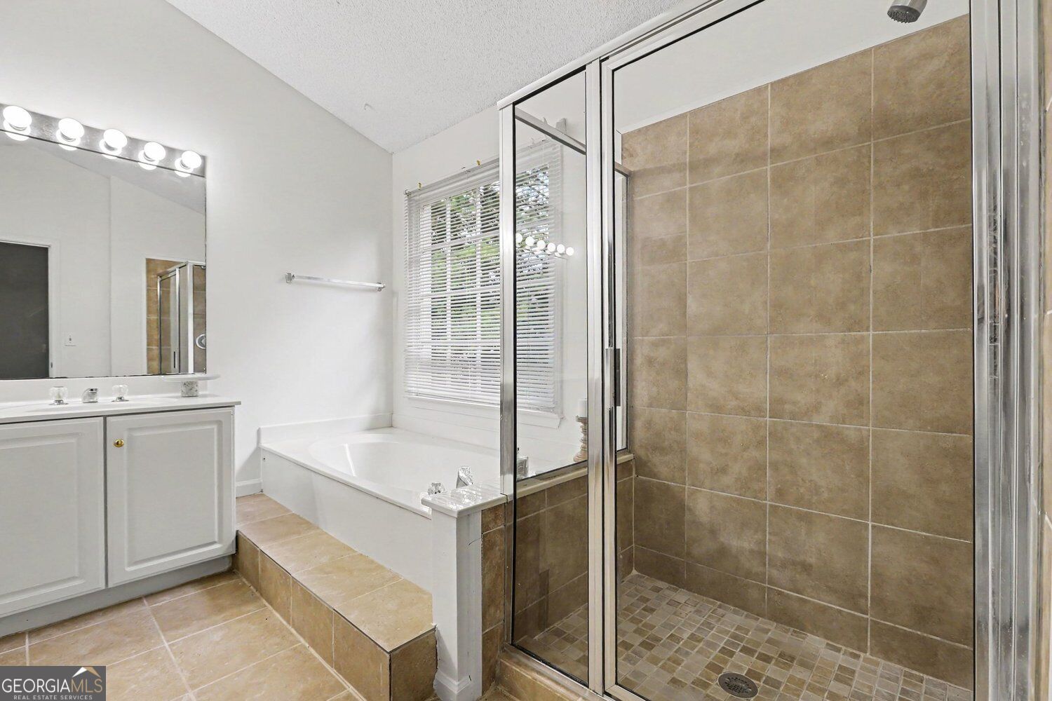3725 Longlake Drive Property Photo 32
