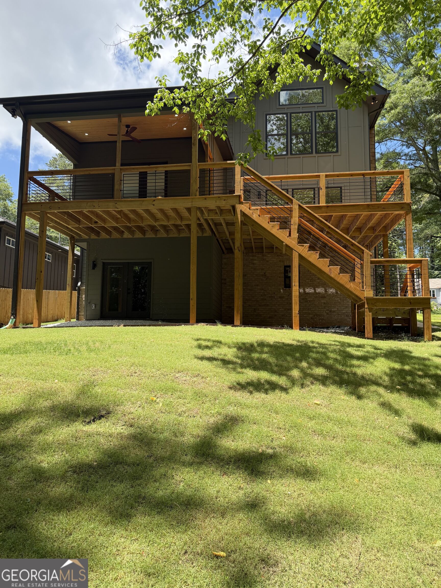 1202 Thomas Road Property Photo 4