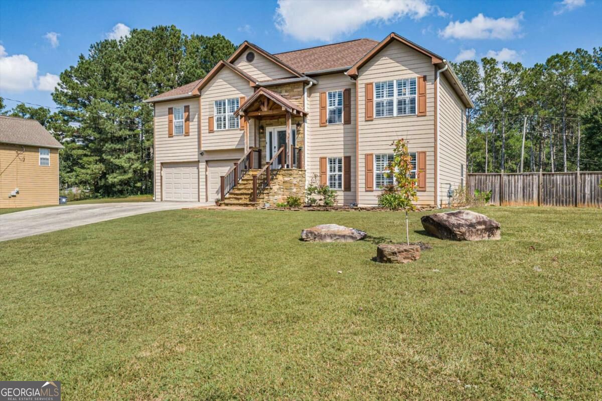 448 Summer Creek Drive Property Photo 3