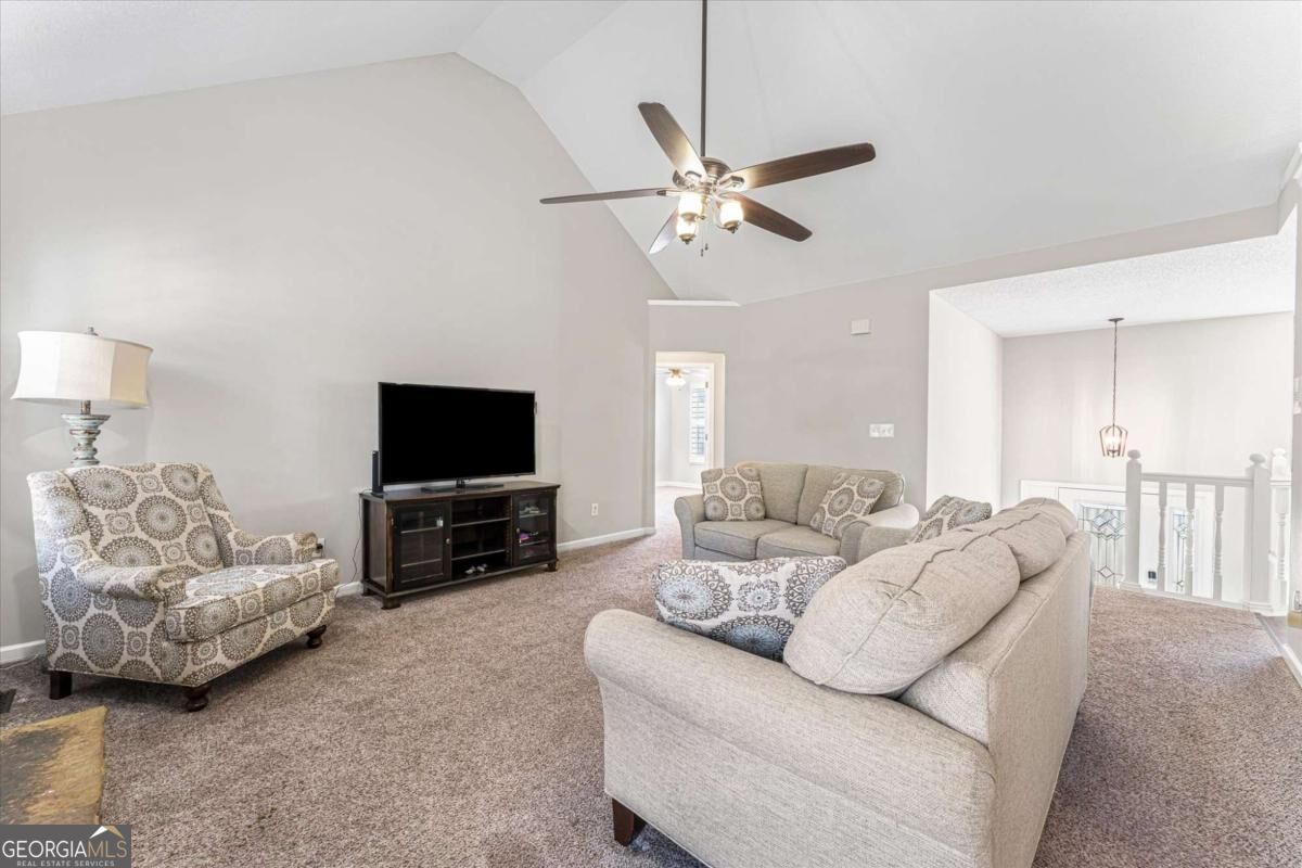 448 Summer Creek Drive Property Photo 14